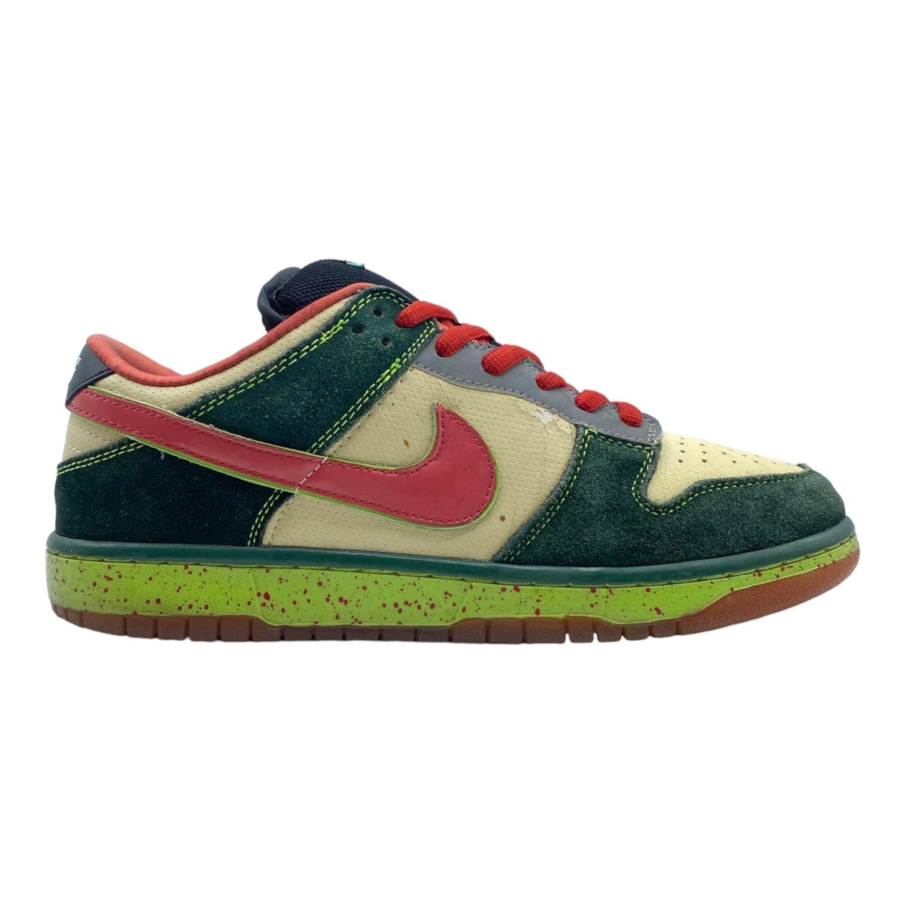 Nike Dunk SB Low Mosquito Pre-Owned