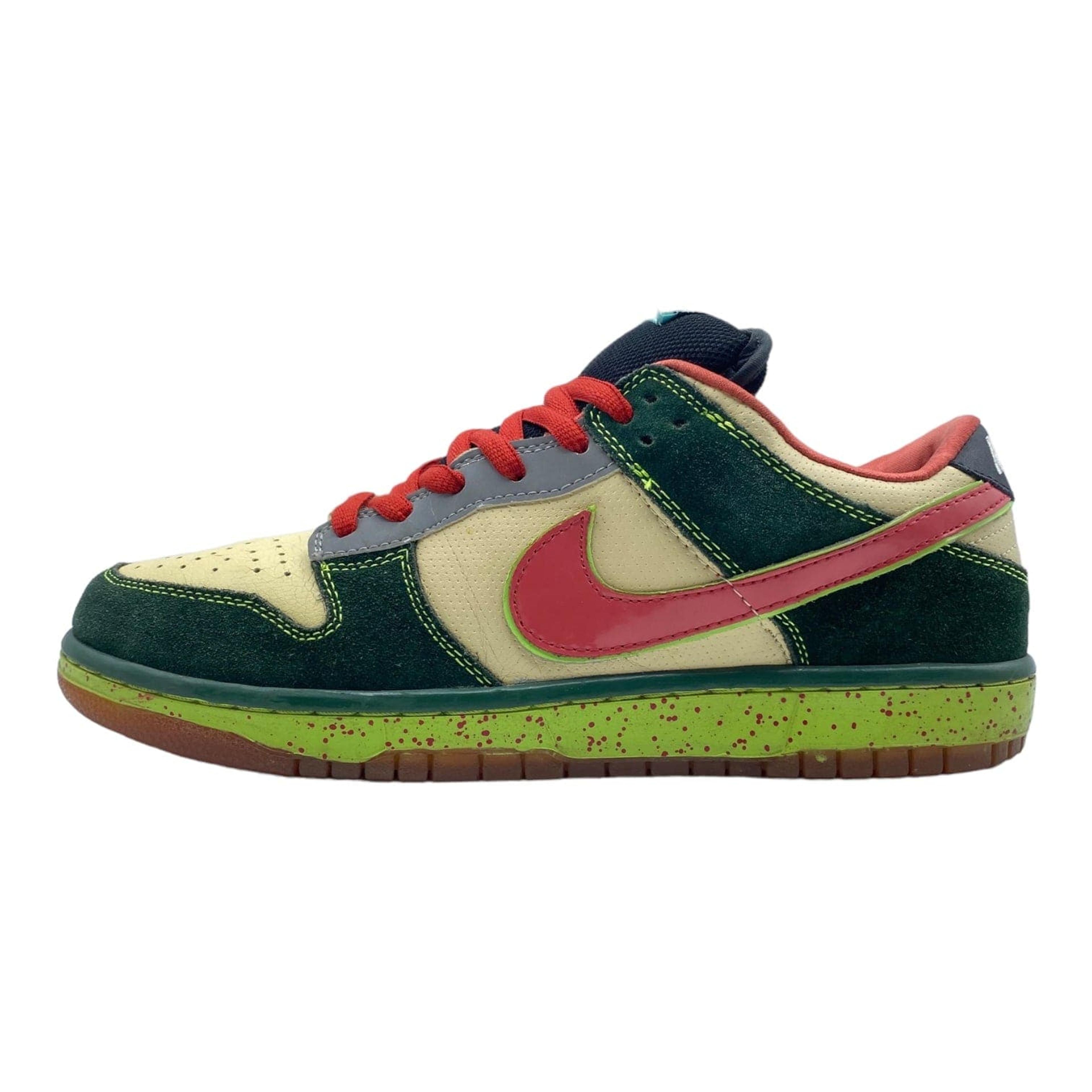 Alternate View 1 of Nike Dunk SB Low Mosquito Pre-Owned