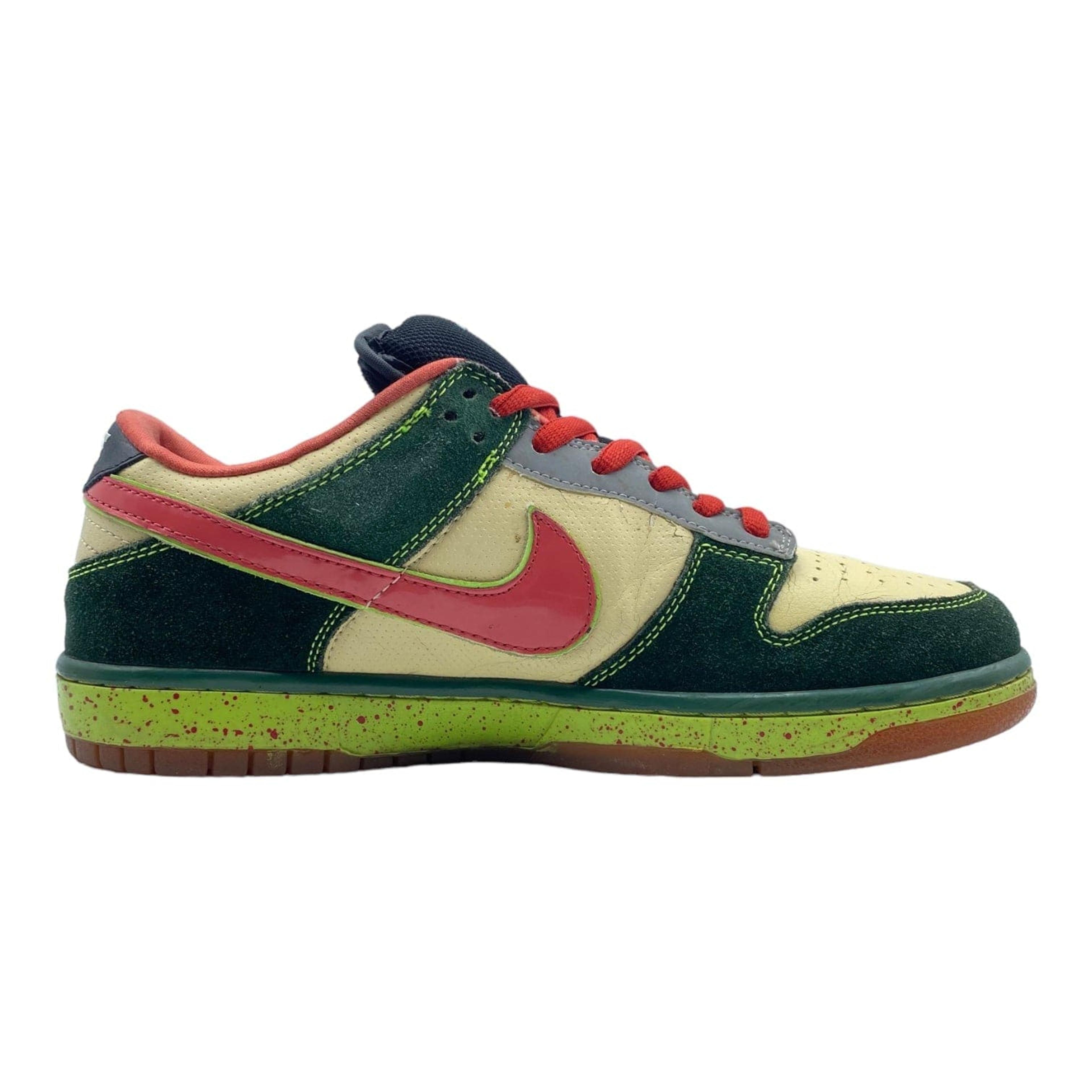 Alternate View 3 of Nike Dunk SB Low Mosquito Pre-Owned