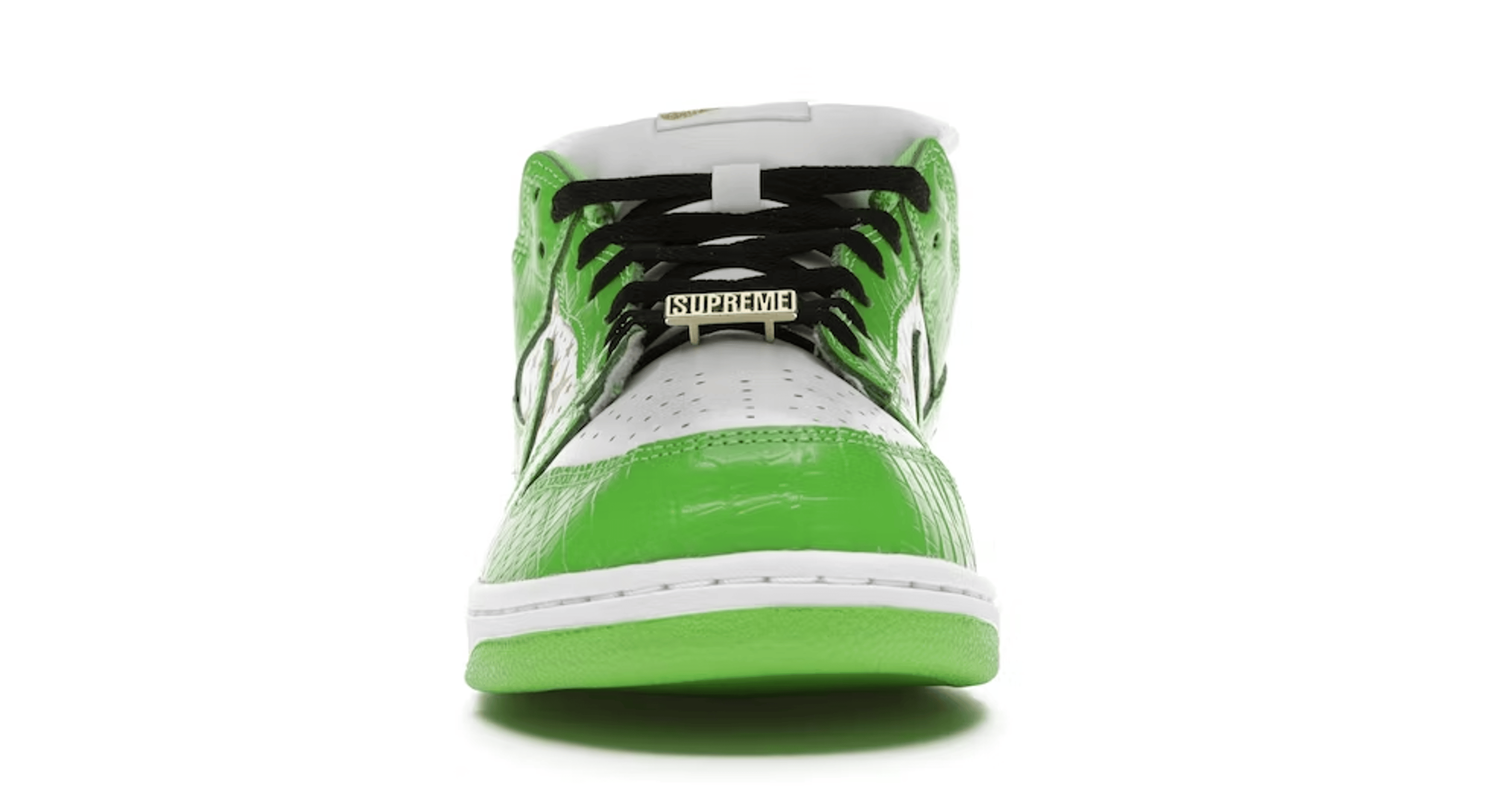 Alternate View 2 of Nike SB Dunk Low Supreme Stars Mean Green (2021)