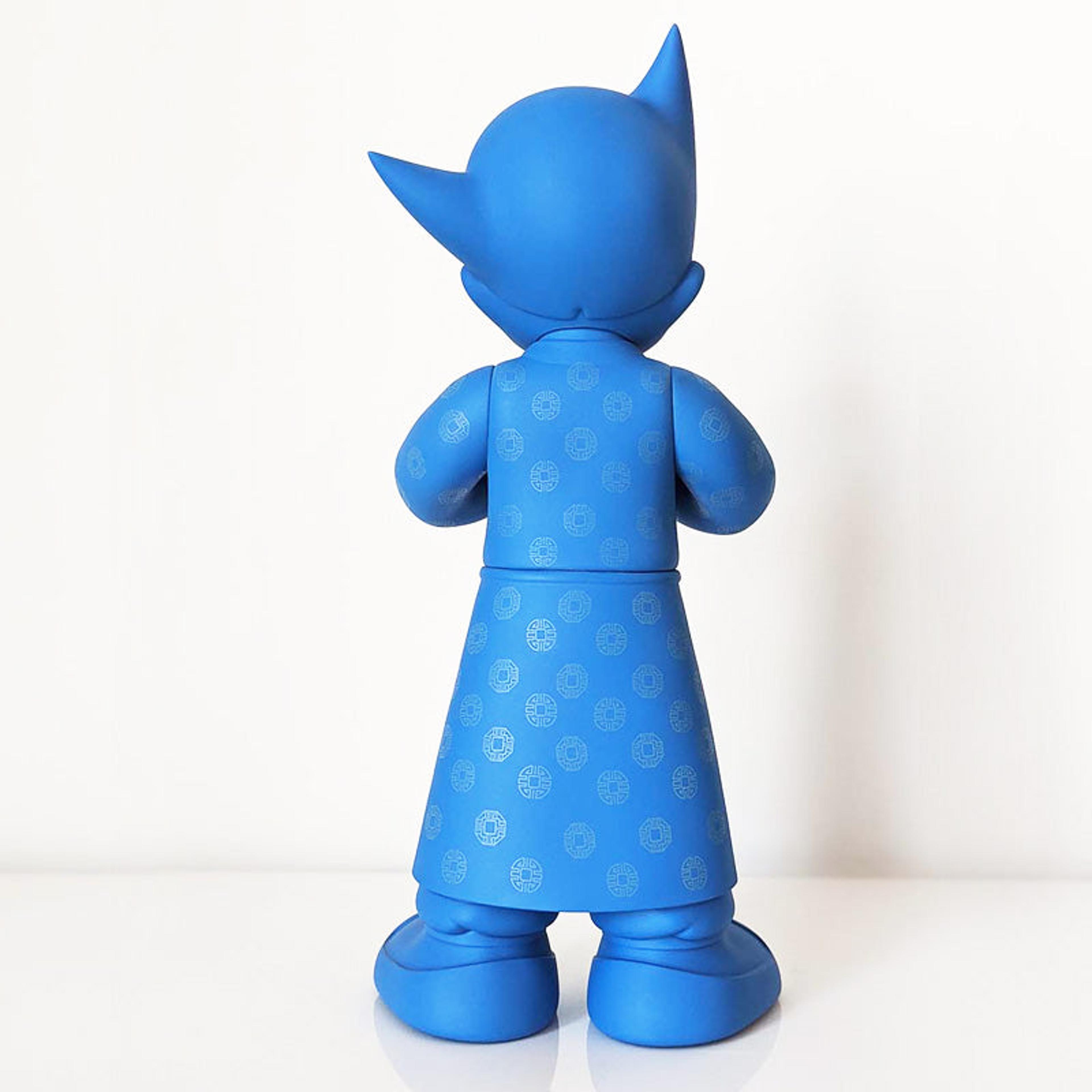 Alternate View 1 of 10" Astro Boy "TRADITION" Blue