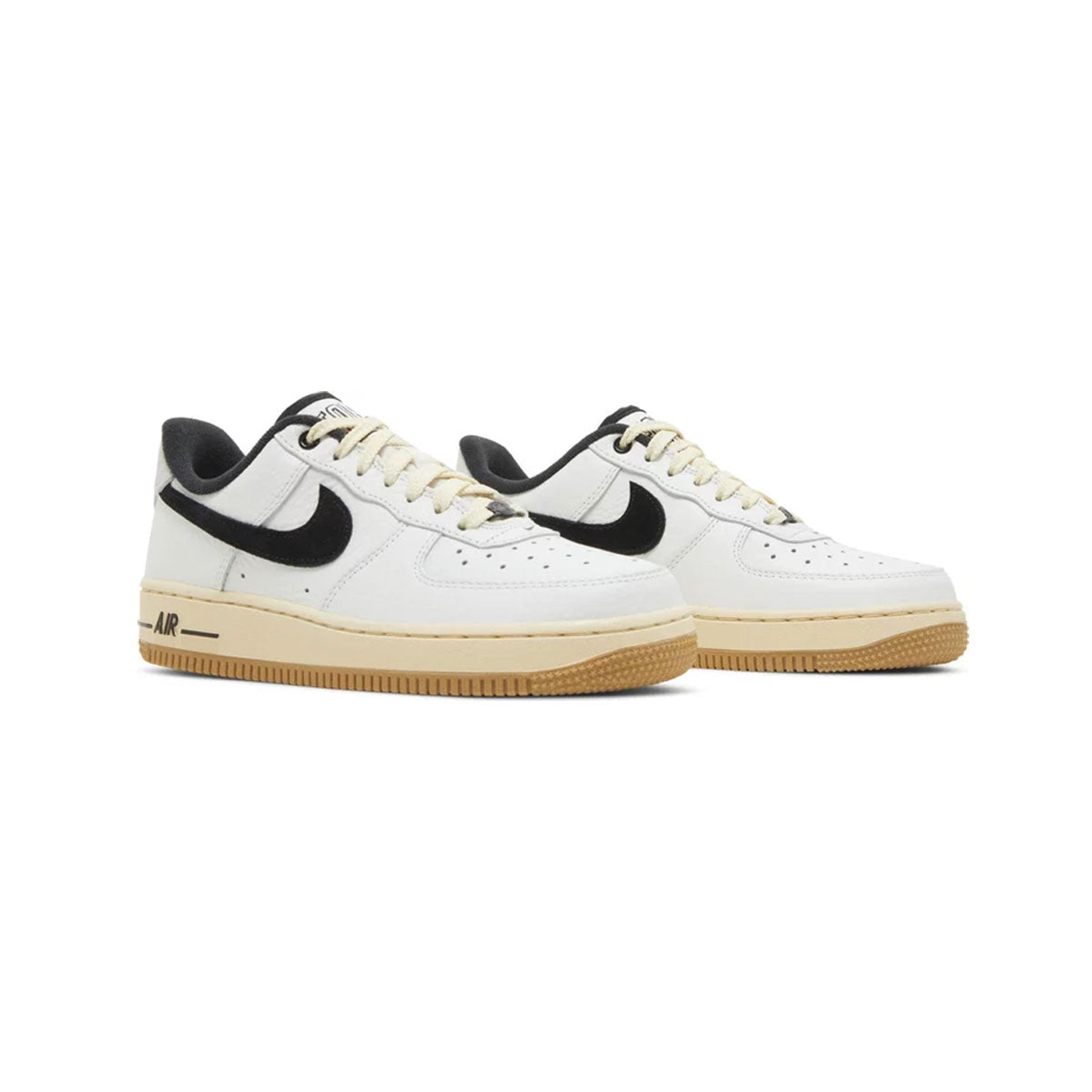 Alternate View 4 of Nike Women's Air Force 1 '07 LX Low Command Force