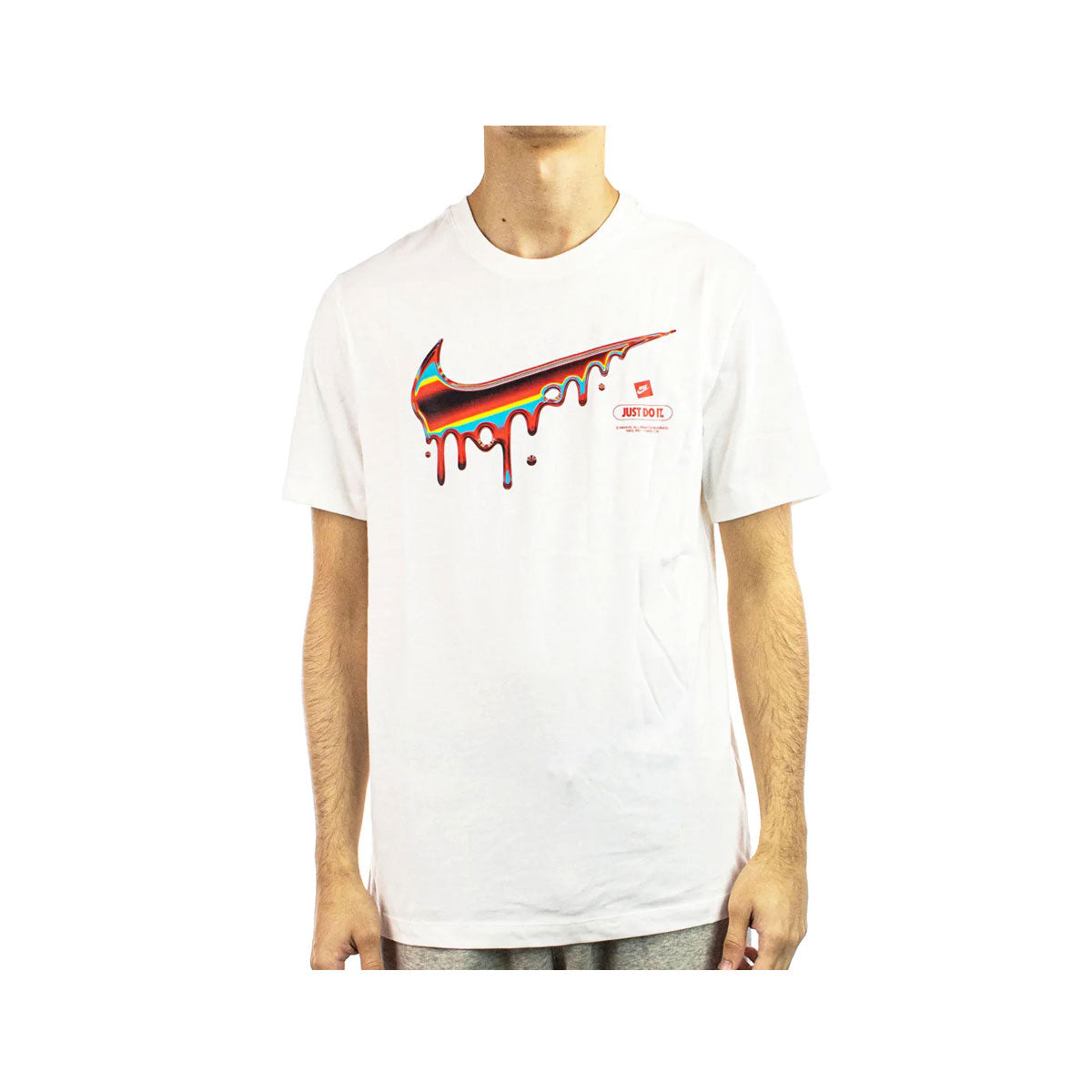 Nike Men's Sportswear Heatwave Photo T-Shirt