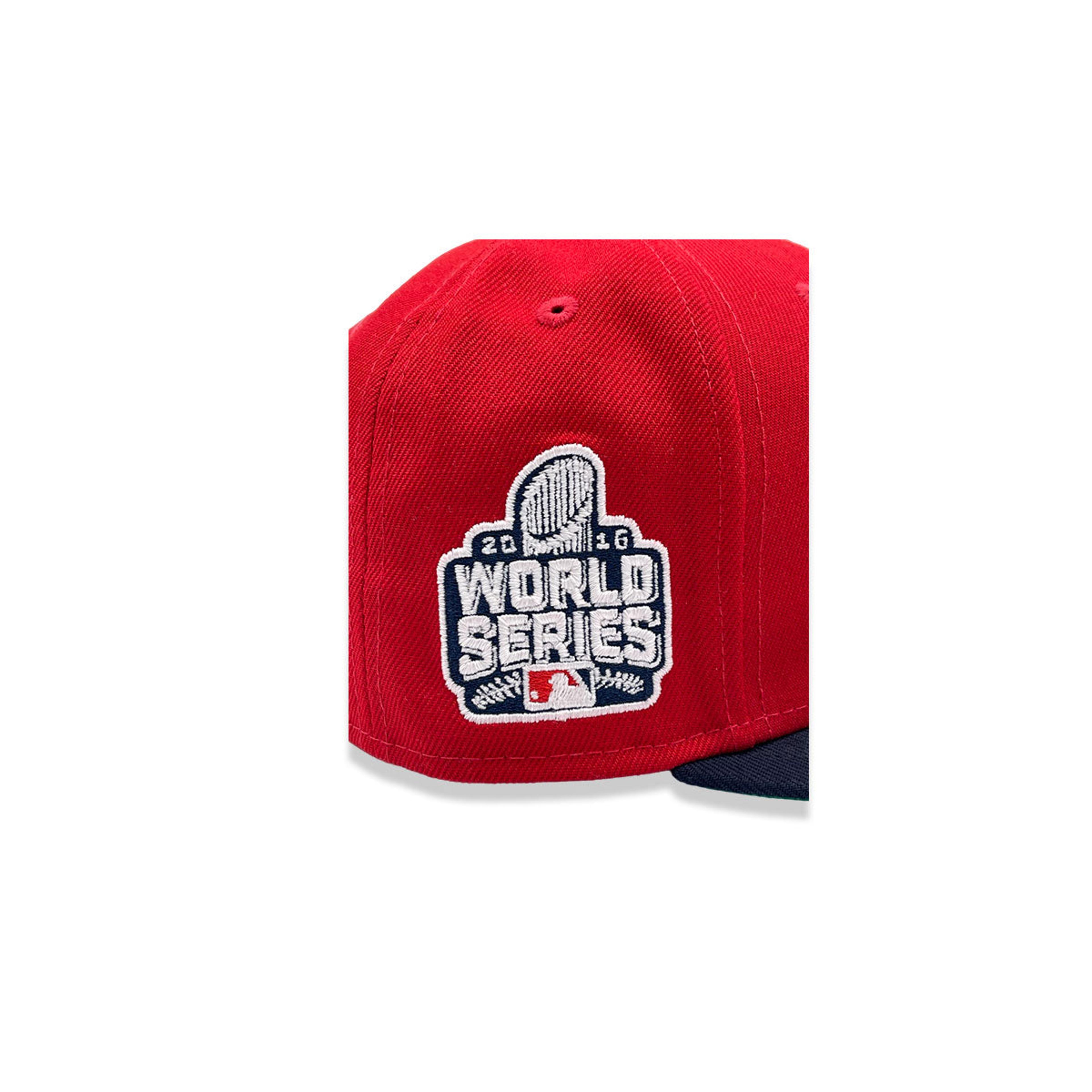 Chicago Cubs NewEra Fitted 7 1/2 2016 World Series Patch Pink