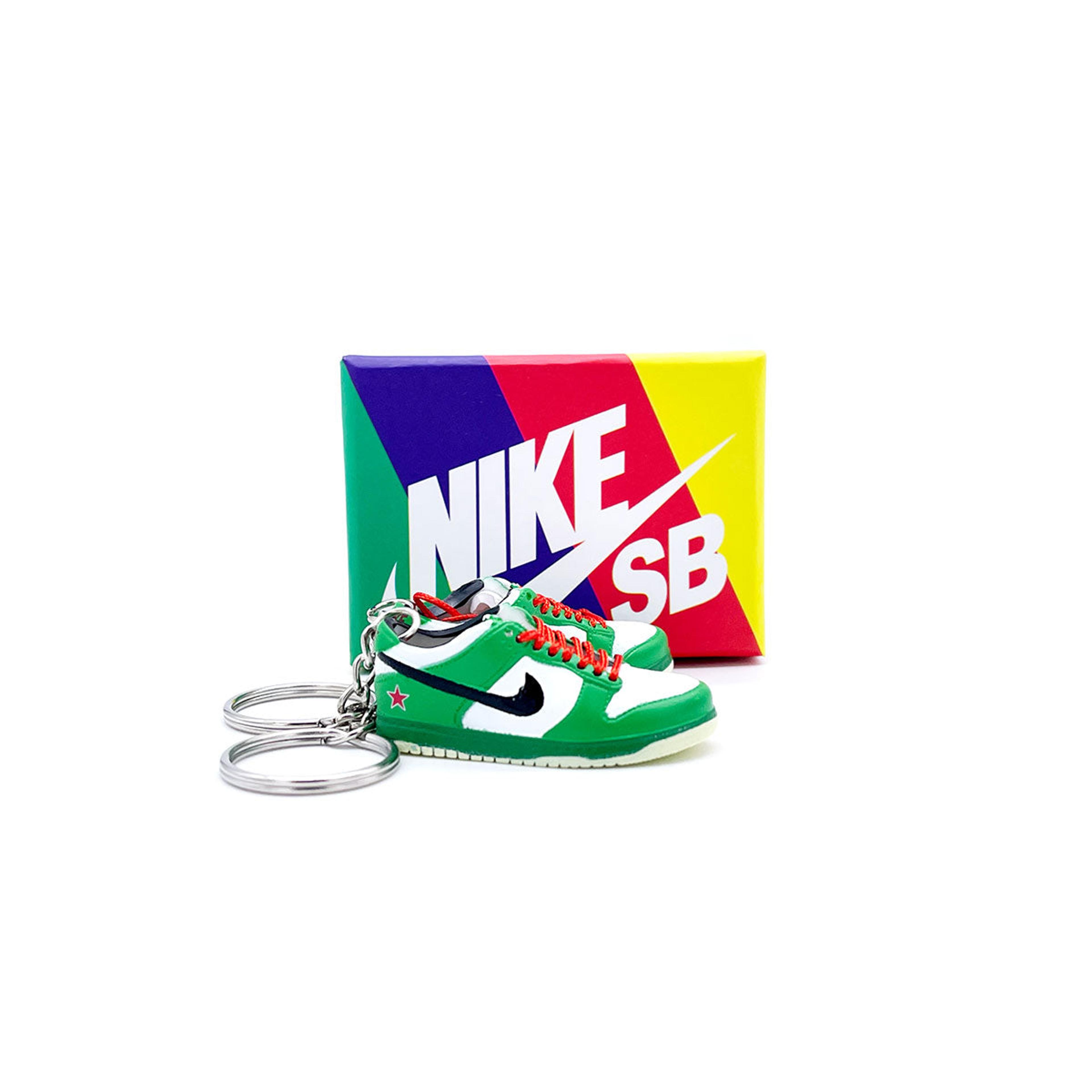3D Sneaker Keychain- Nike SB Dunk Low Heineken Pair