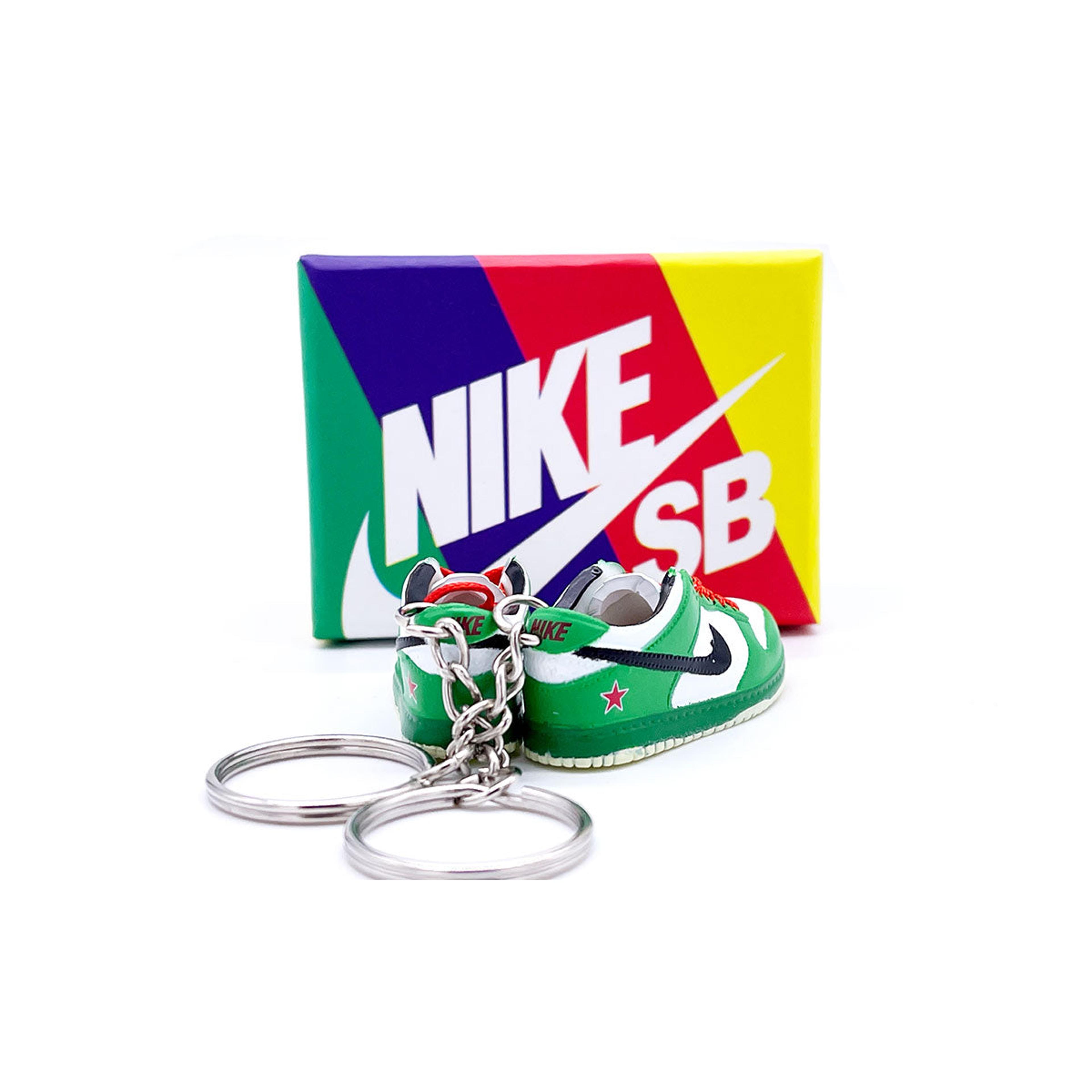Alternate View 2 of 3D Sneaker Keychain- Nike SB Dunk Low Heineken Pair