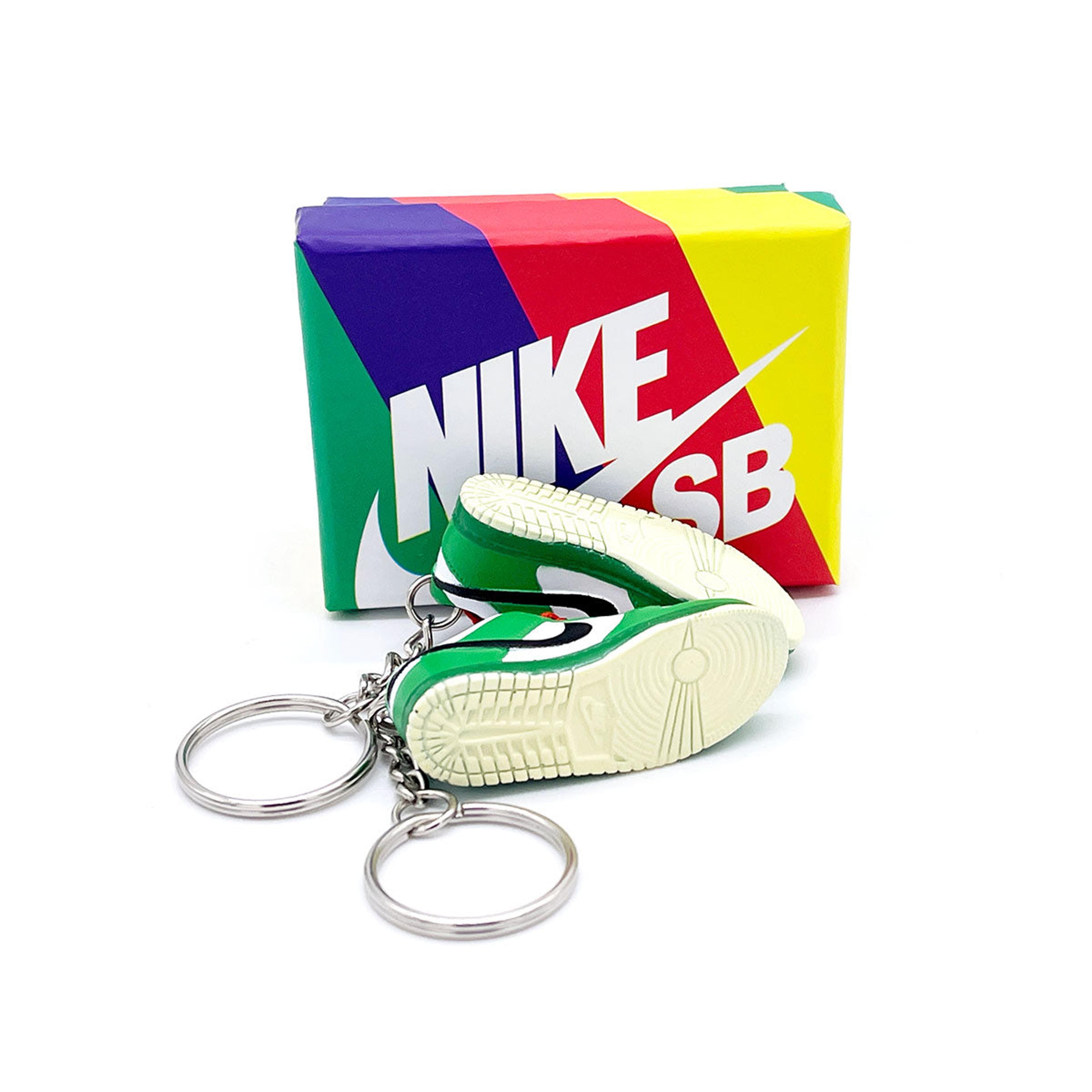 Alternate View 3 of 3D Sneaker Keychain- Nike SB Dunk Low Heineken Pair