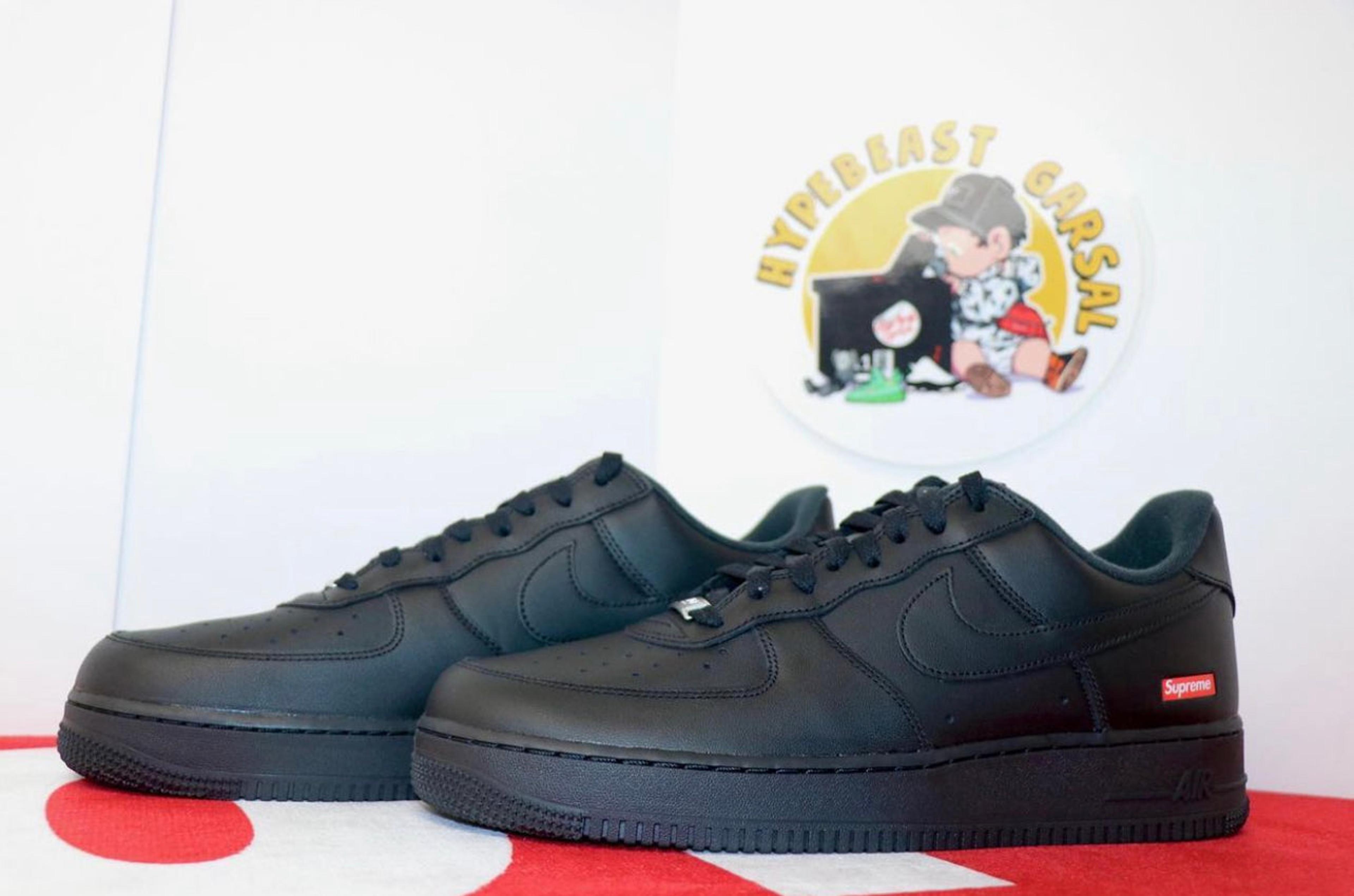 Alternate View 2 of Supreme Air Force 1 Black