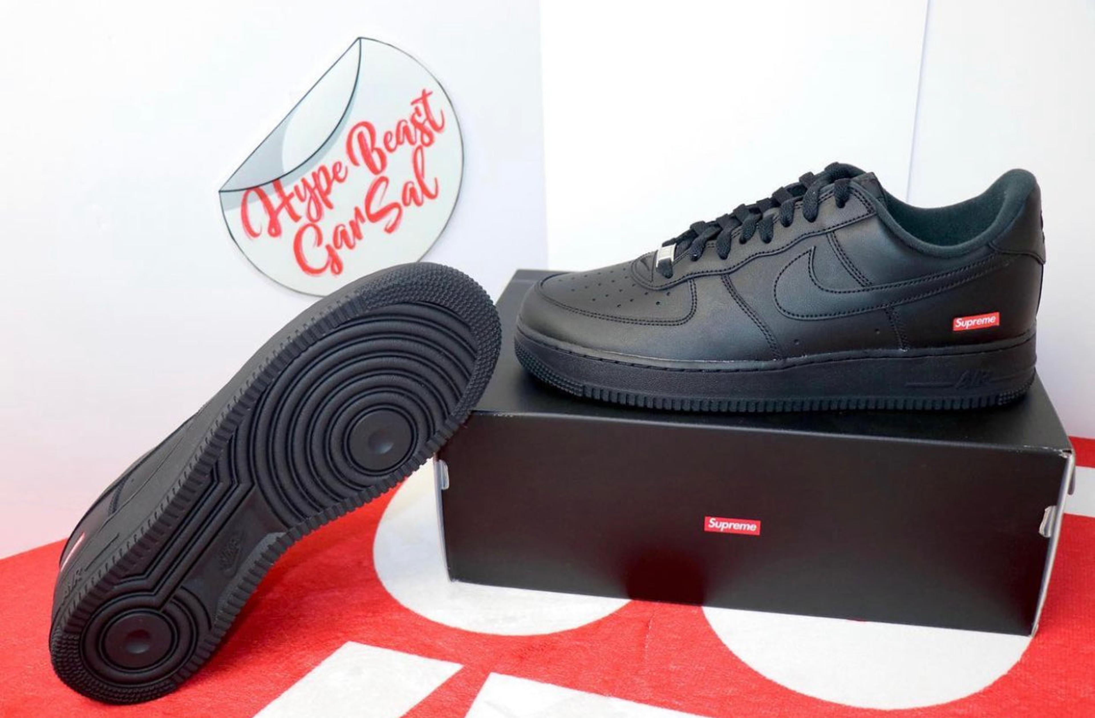 Alternate View 3 of Supreme Air Force 1 Black