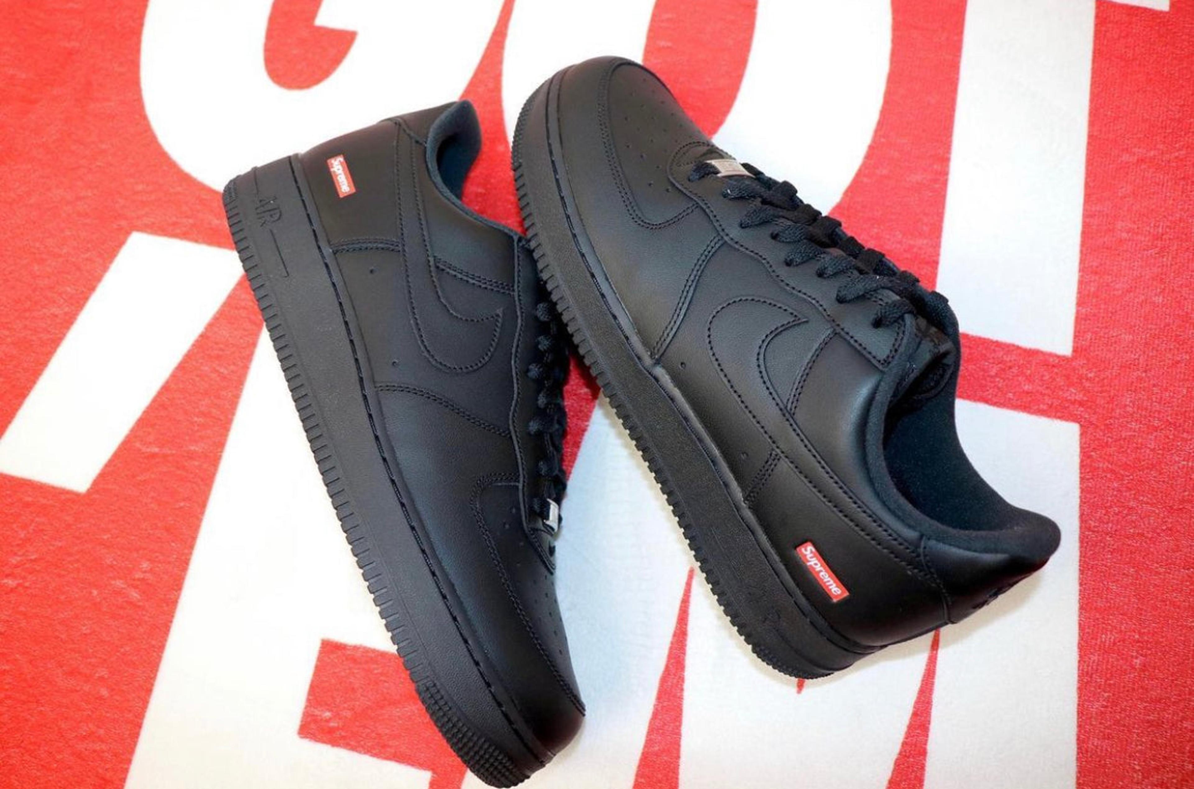 Alternate View 4 of Supreme Air Force 1 Black