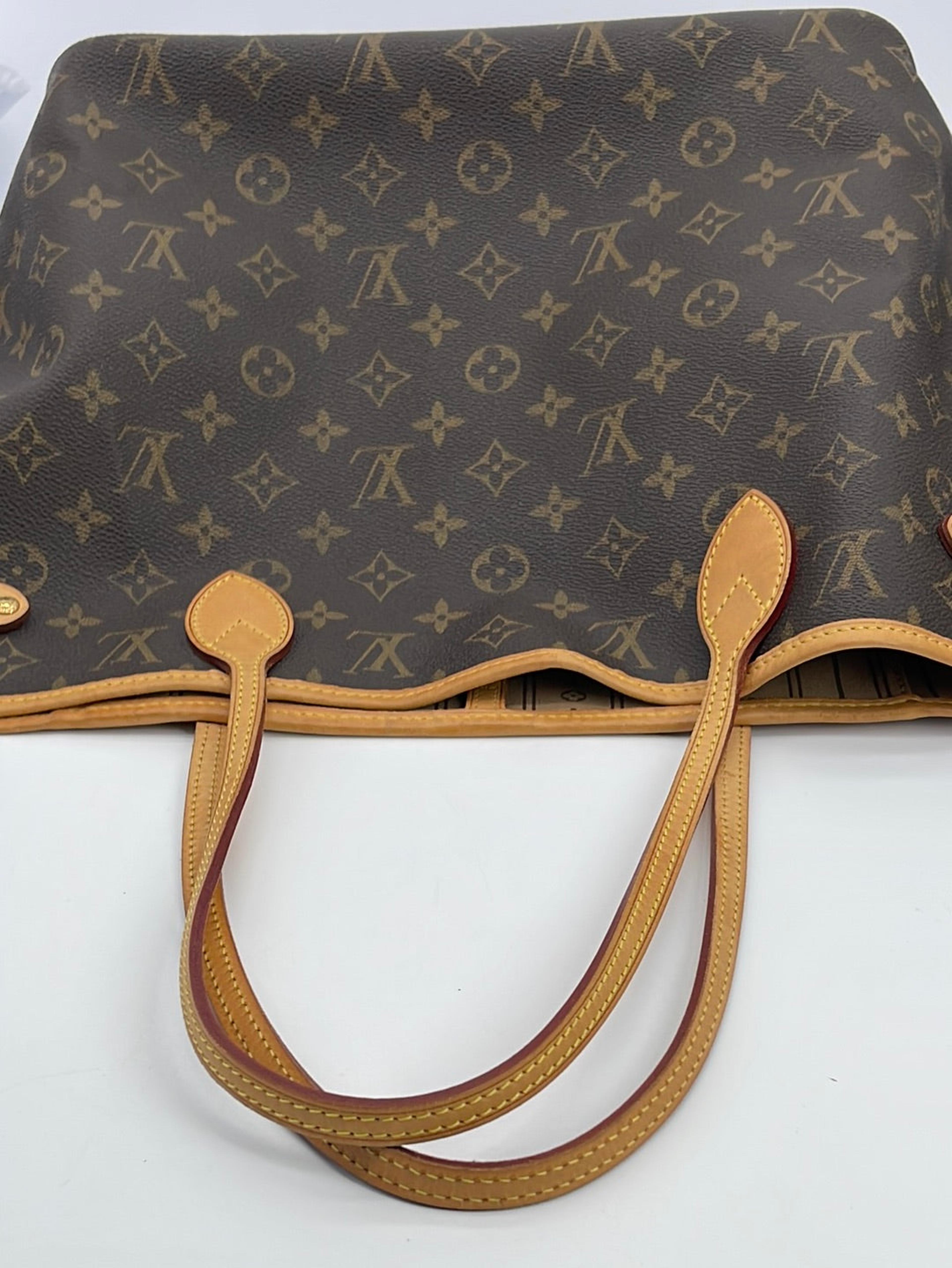 Preloved Louis Vuitton Monogram Neverfull MM Tote Bag (beige pink interior)  AR1068 063023