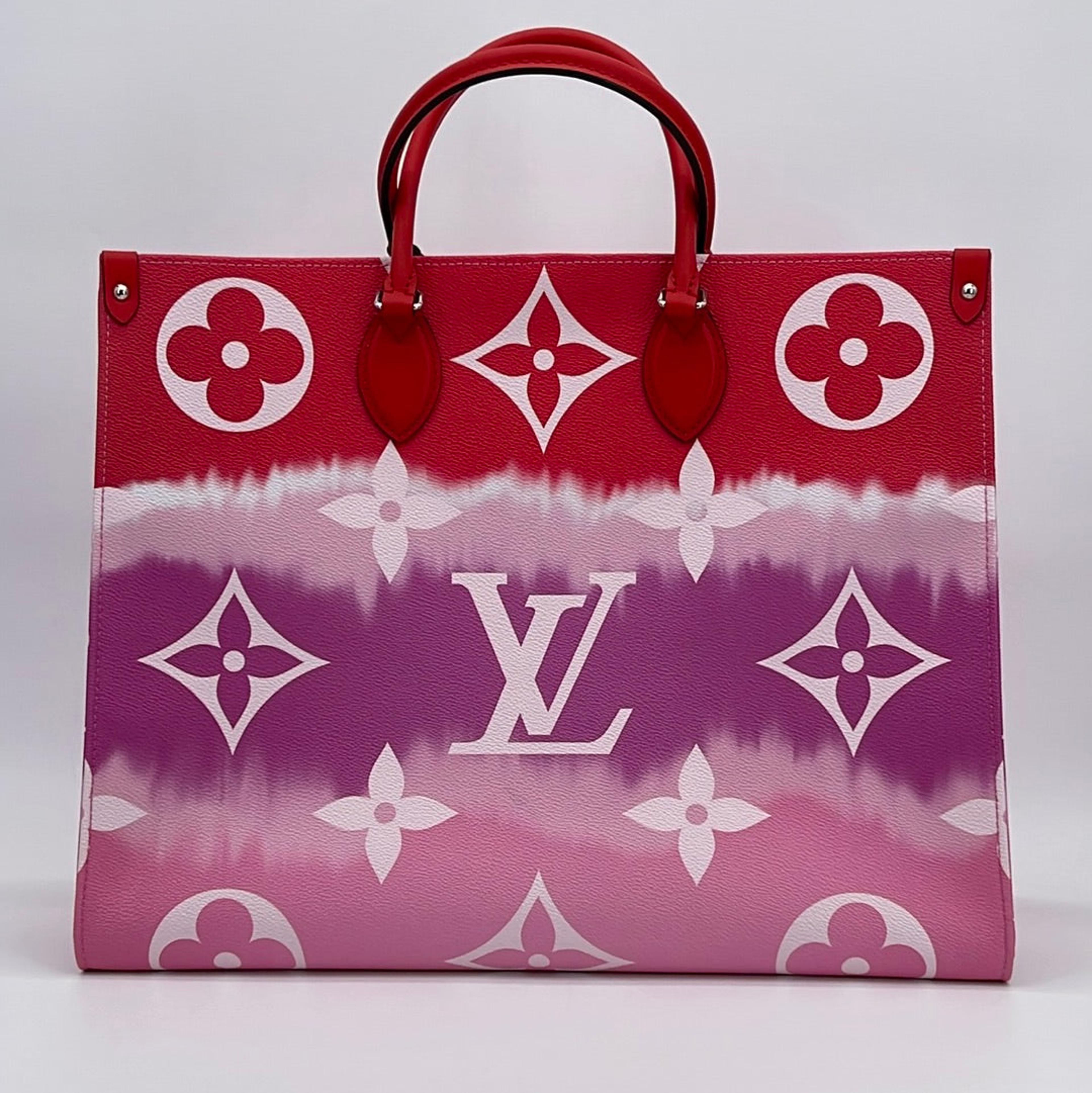 Louis Vuitton Onthego Monogram Giant Red/Pink  Louis vuitton, Large  leather purse, Louis vuitton shoulder bag