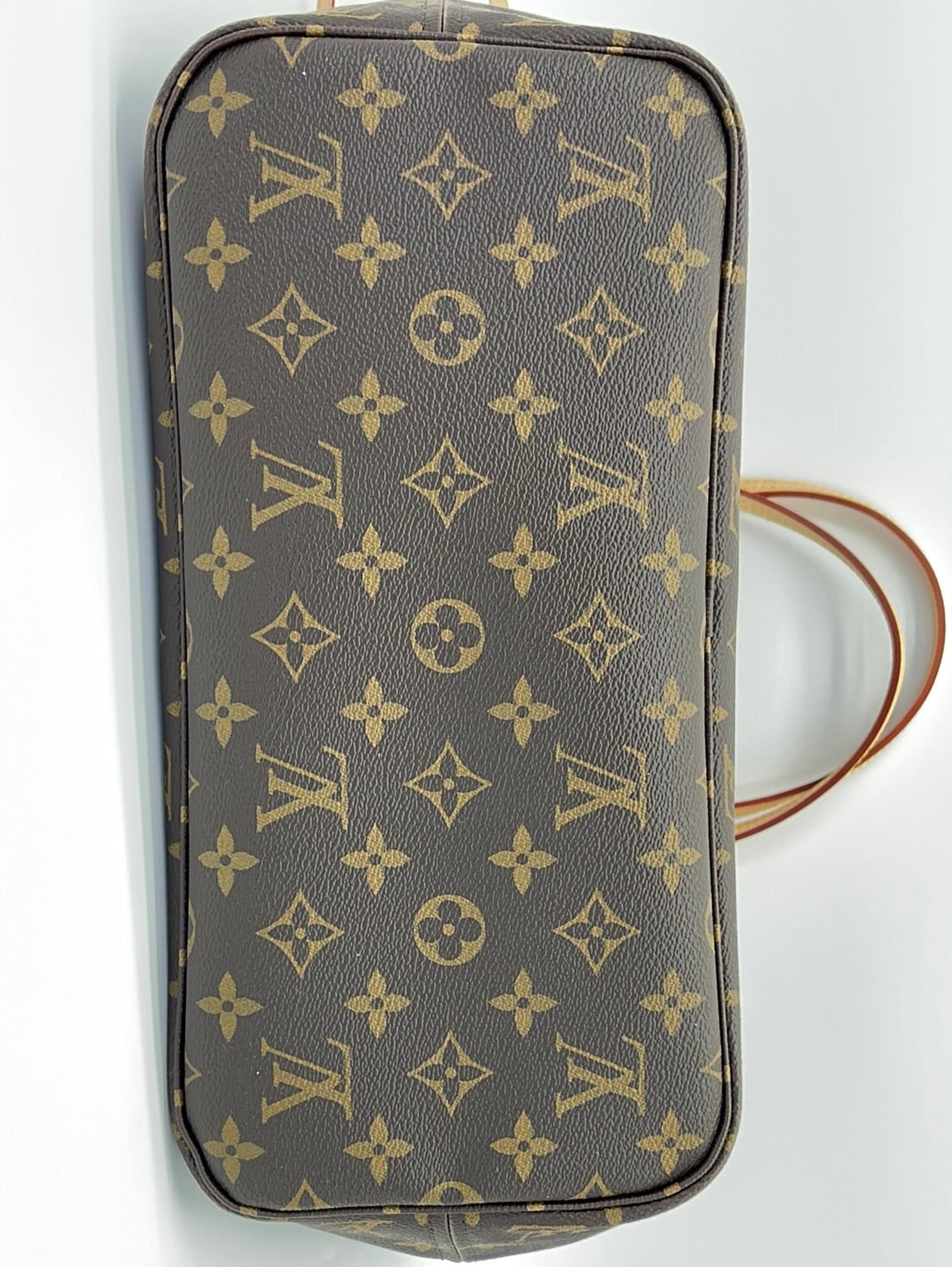 Preloved Louis Vuitton Monogram Neverfull MM Tote Bag (Tan Interior) S –  KimmieBBags LLC