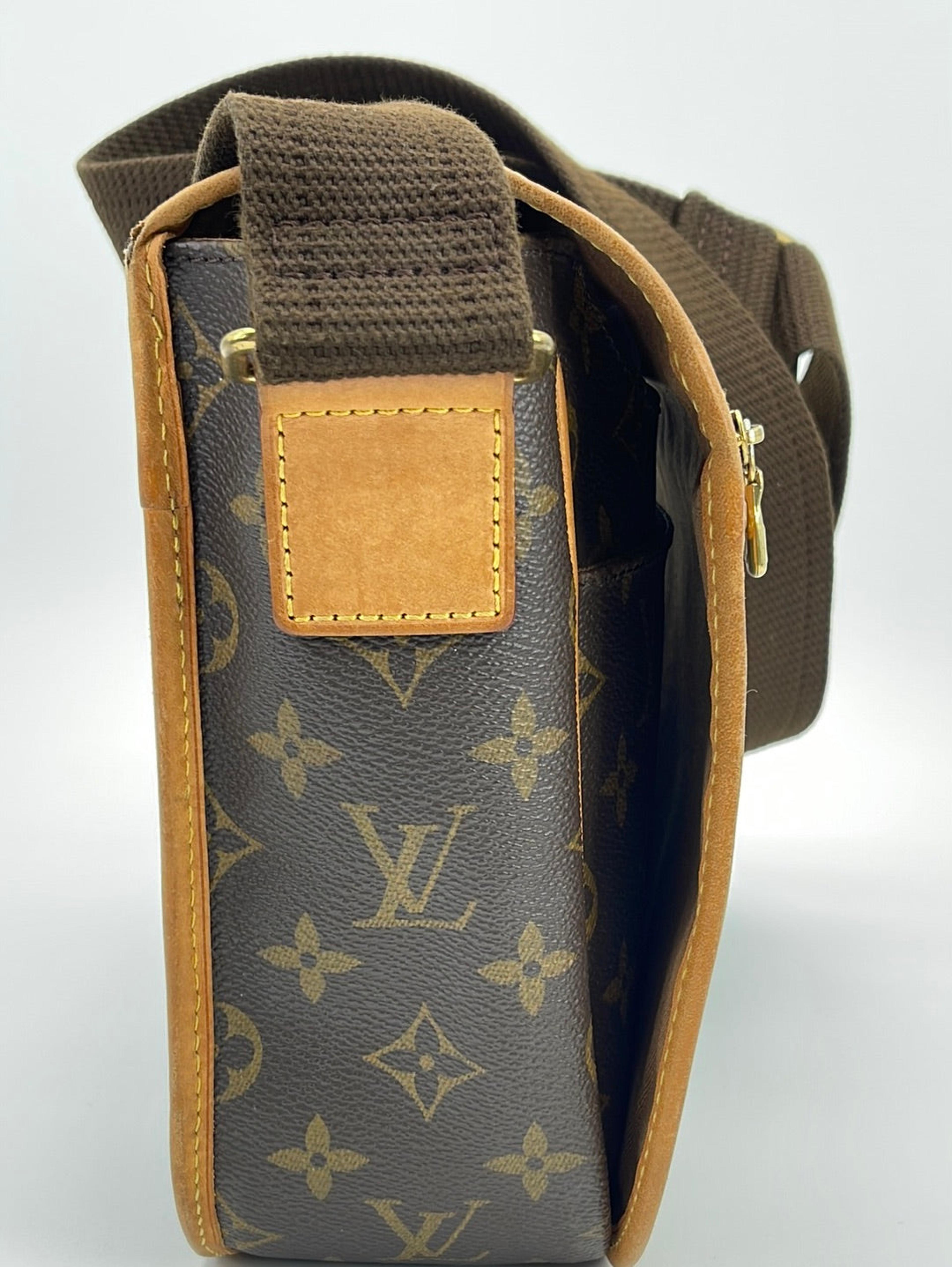 Louis Vuitton Vintage Monogram Bosphore Messenger Bag - Brown