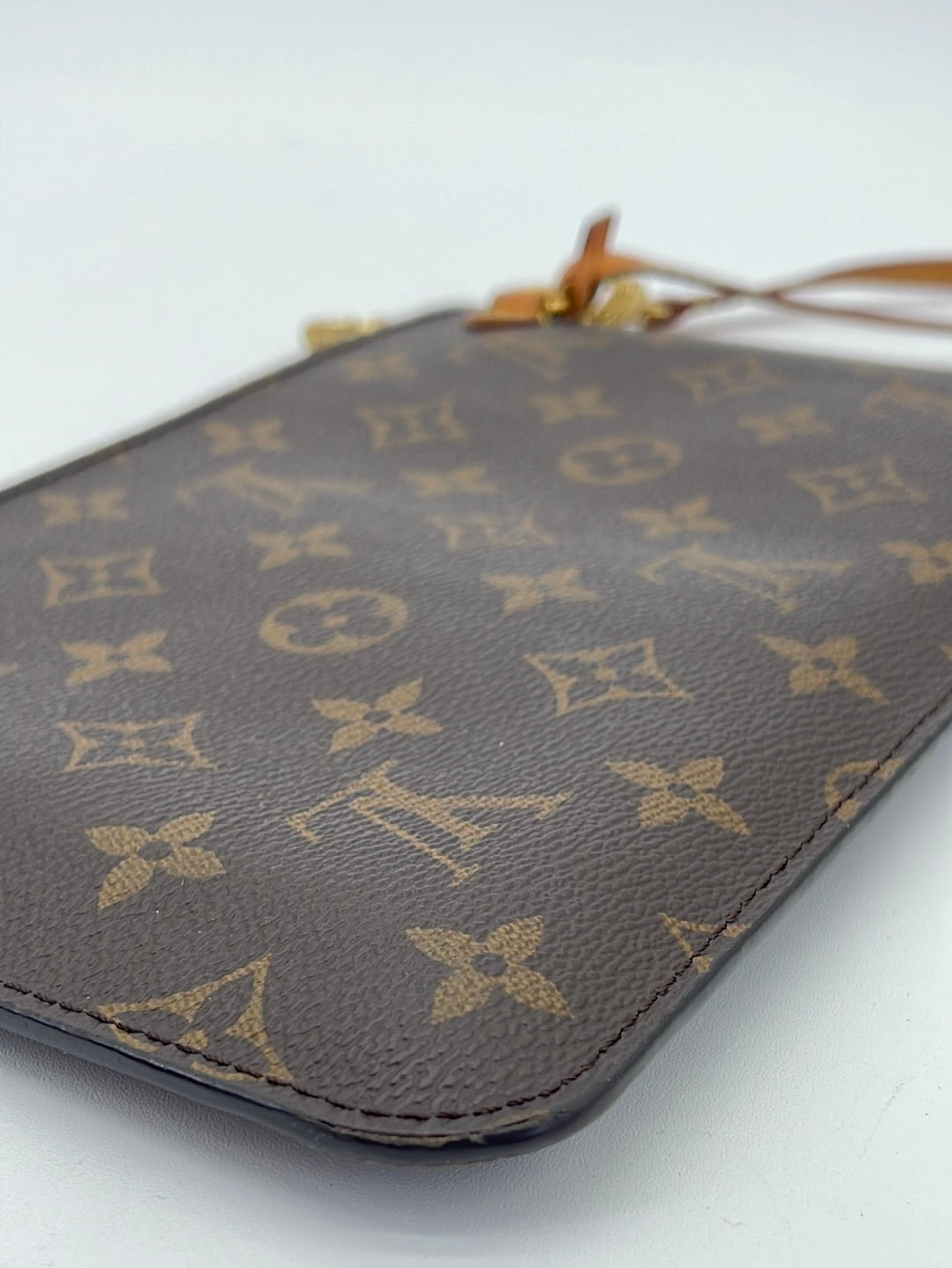 NTWRK - Preloved Louis Vuitton Monogram Neverfull Large Pouch SF4199 070