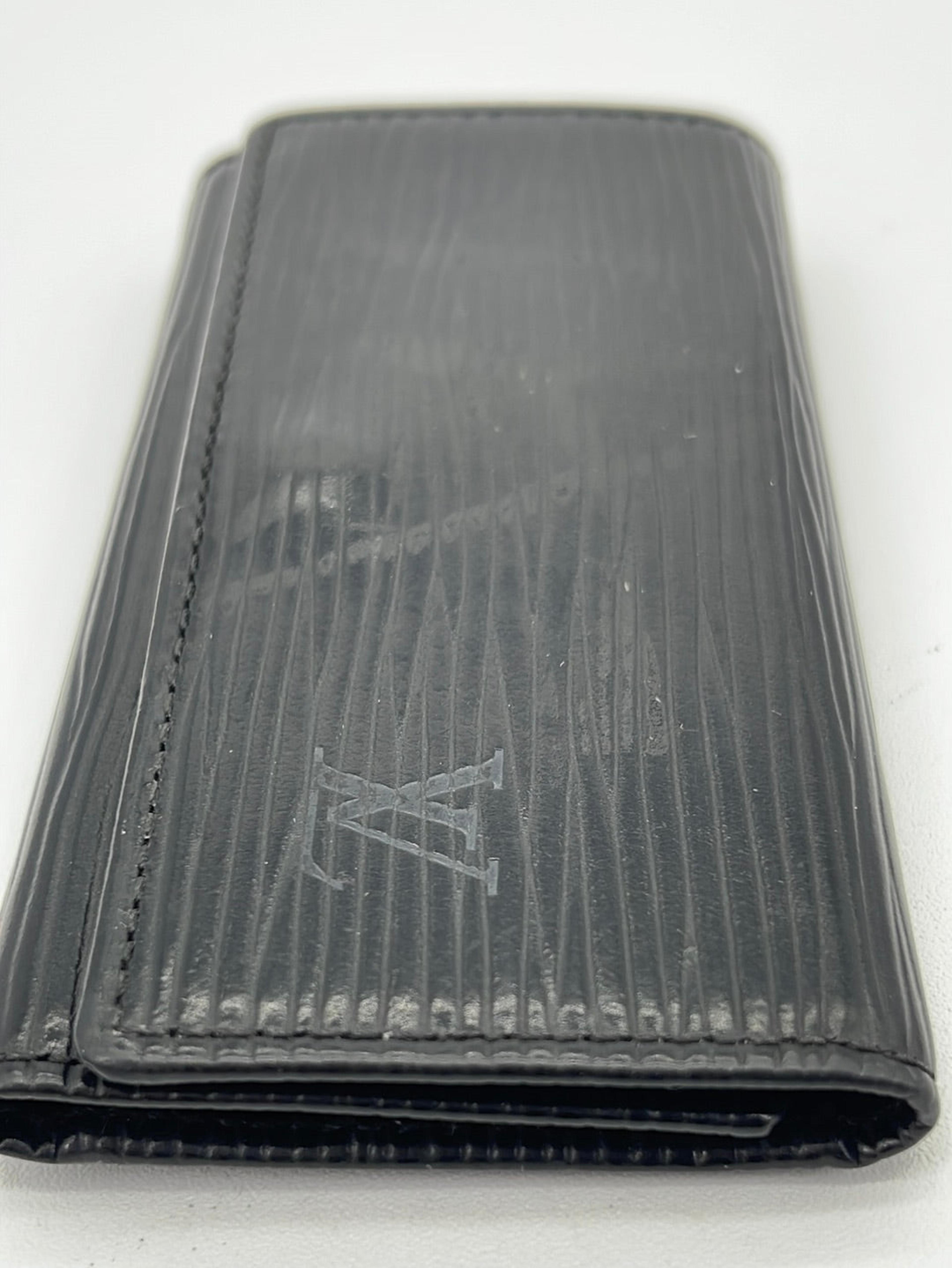 Authentic Louis Vuitton Vintage 2000 Black Epi Leather 6 Key Case