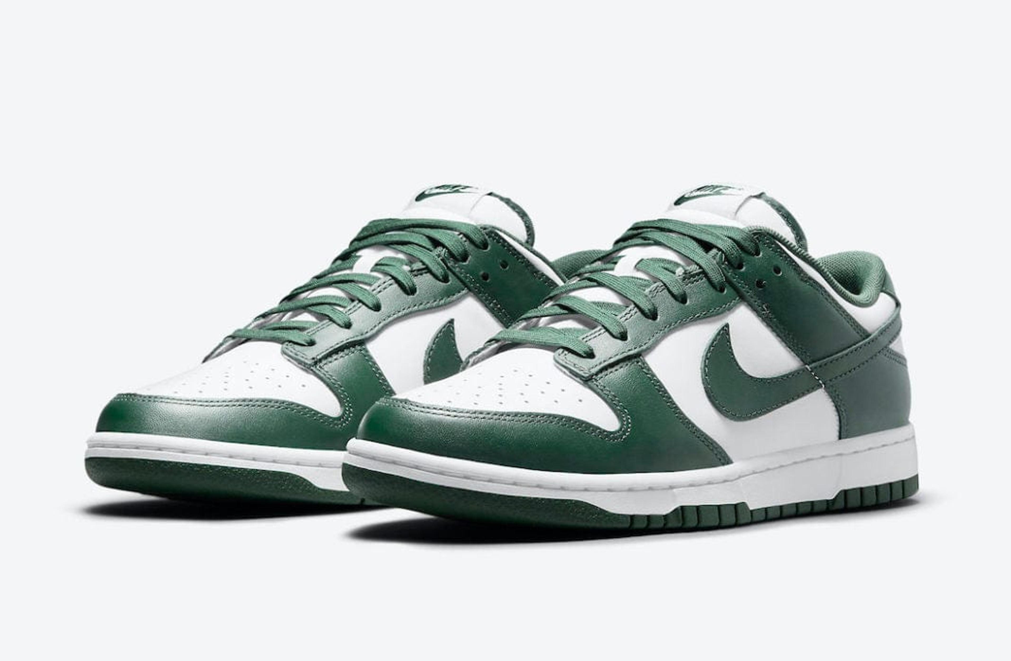 Alternate View 1 of Dunk Low Michigan State