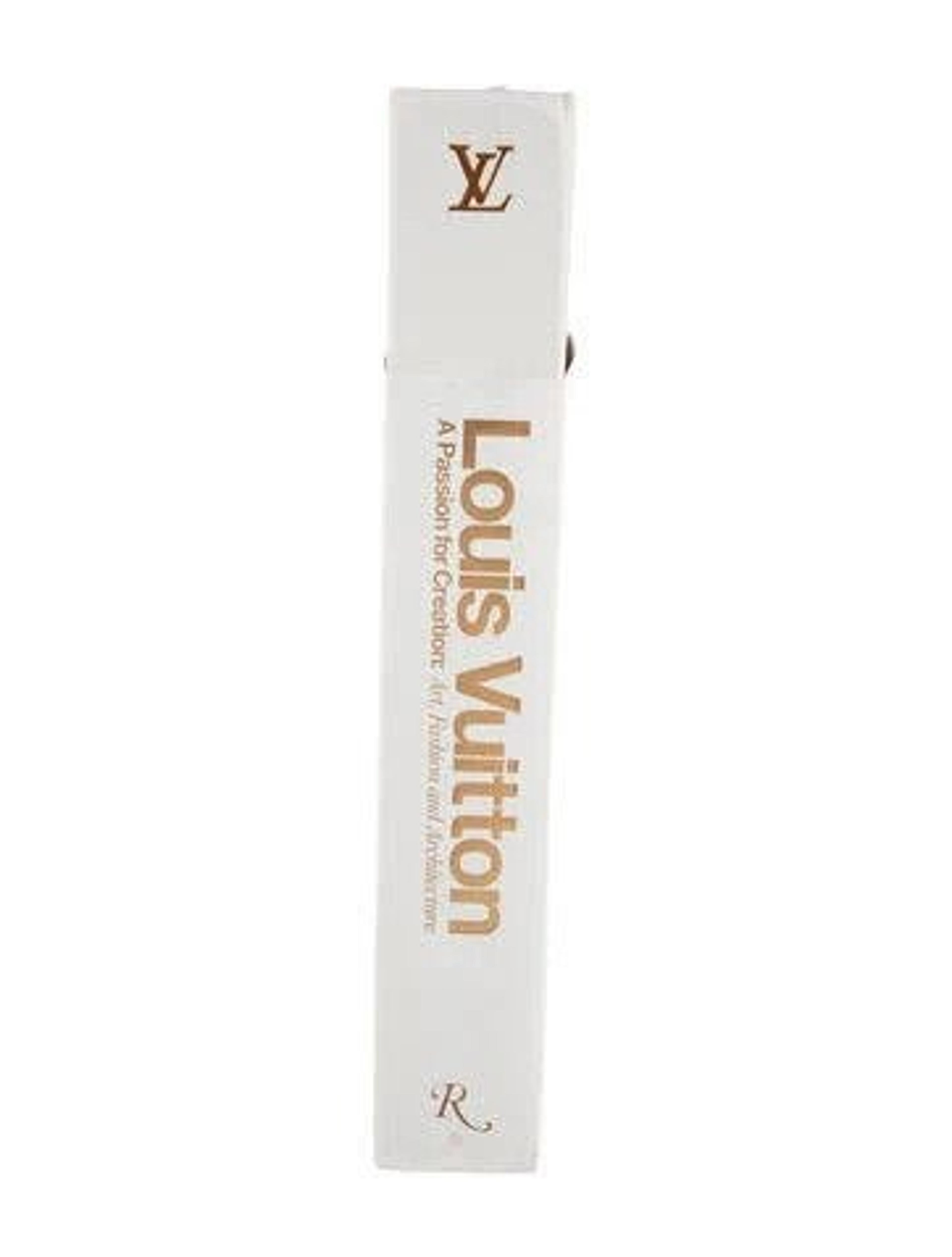 Louis Vuitton - by Valerie Steele (Hardcover)