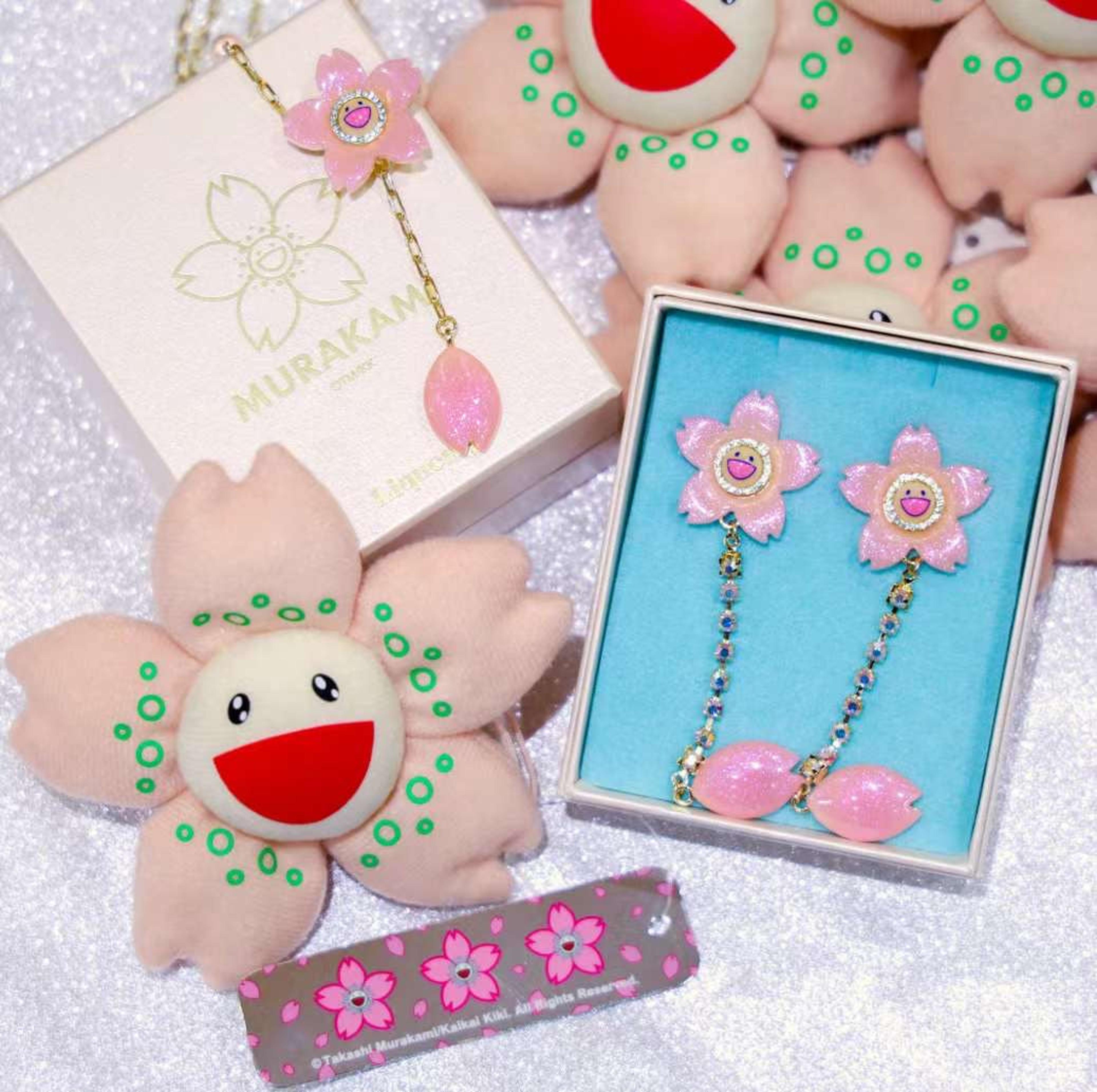 Takashi Murakami Flower sakura flower pink pin badge kaikai kiki