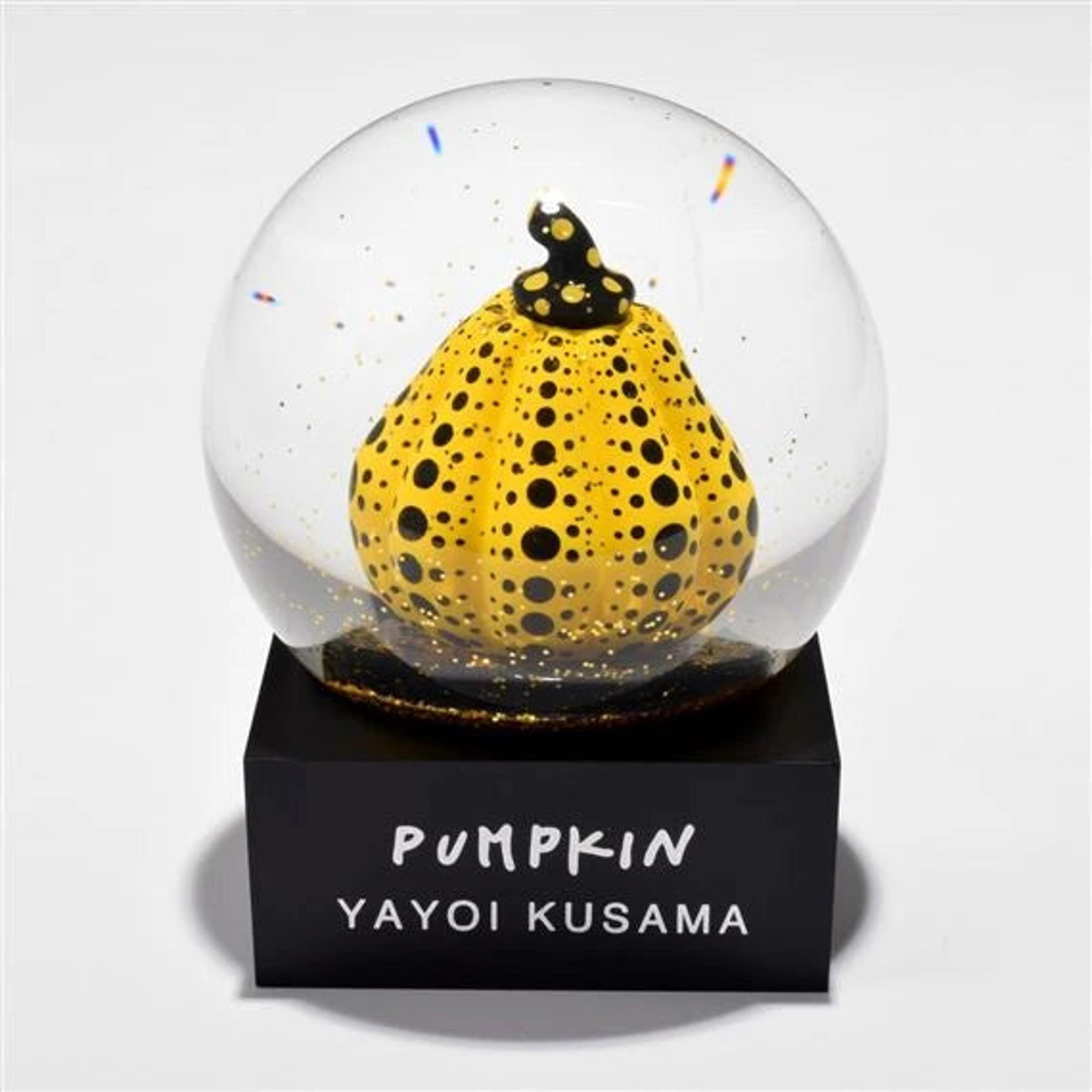 Yayoi Kusama pumpkin Snow Globe
