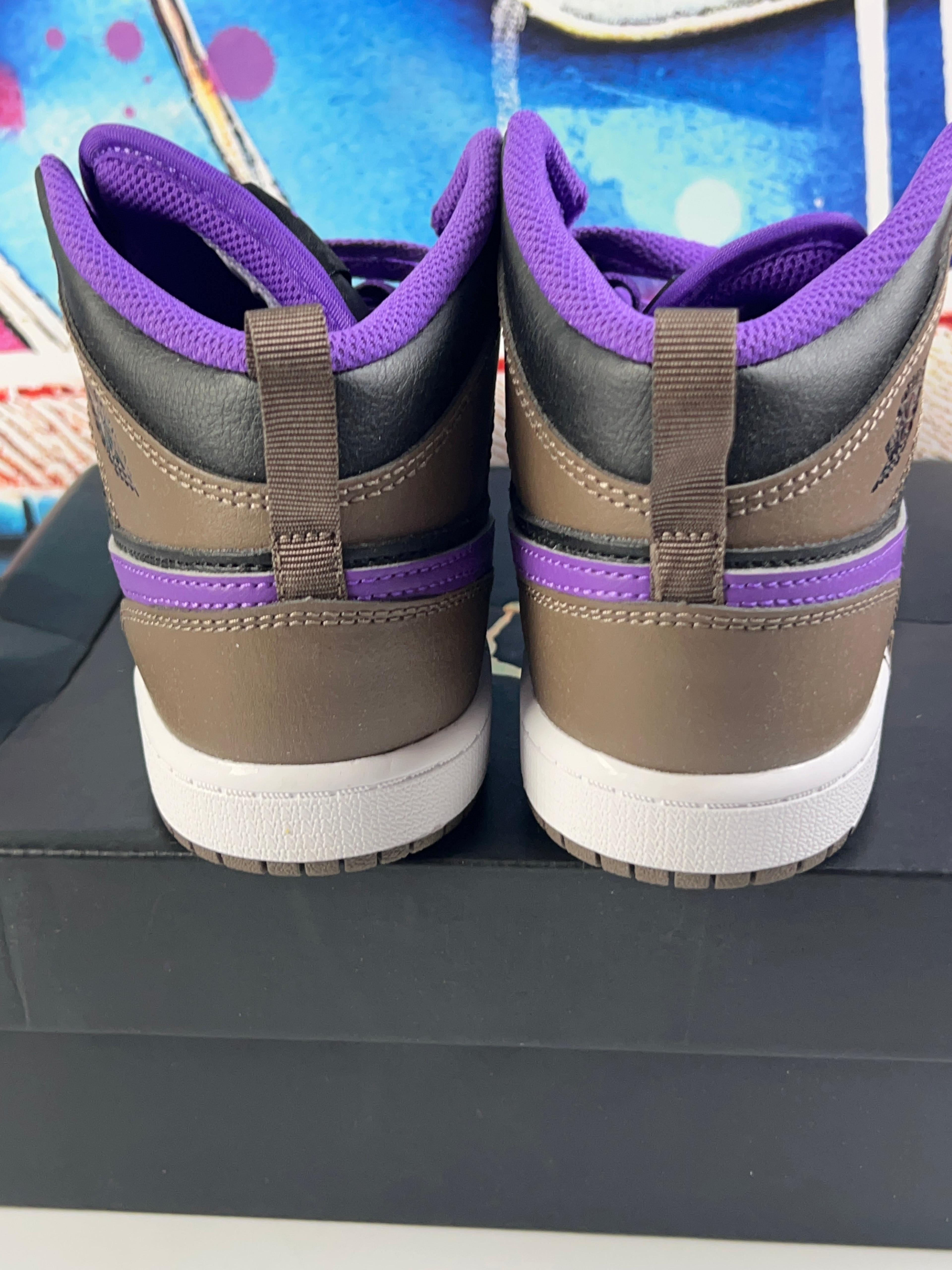 Alternate View 3 of Air Jordan 1 Mid Shoes "Purple Mocha" Palomino Wild Berry DQ8424