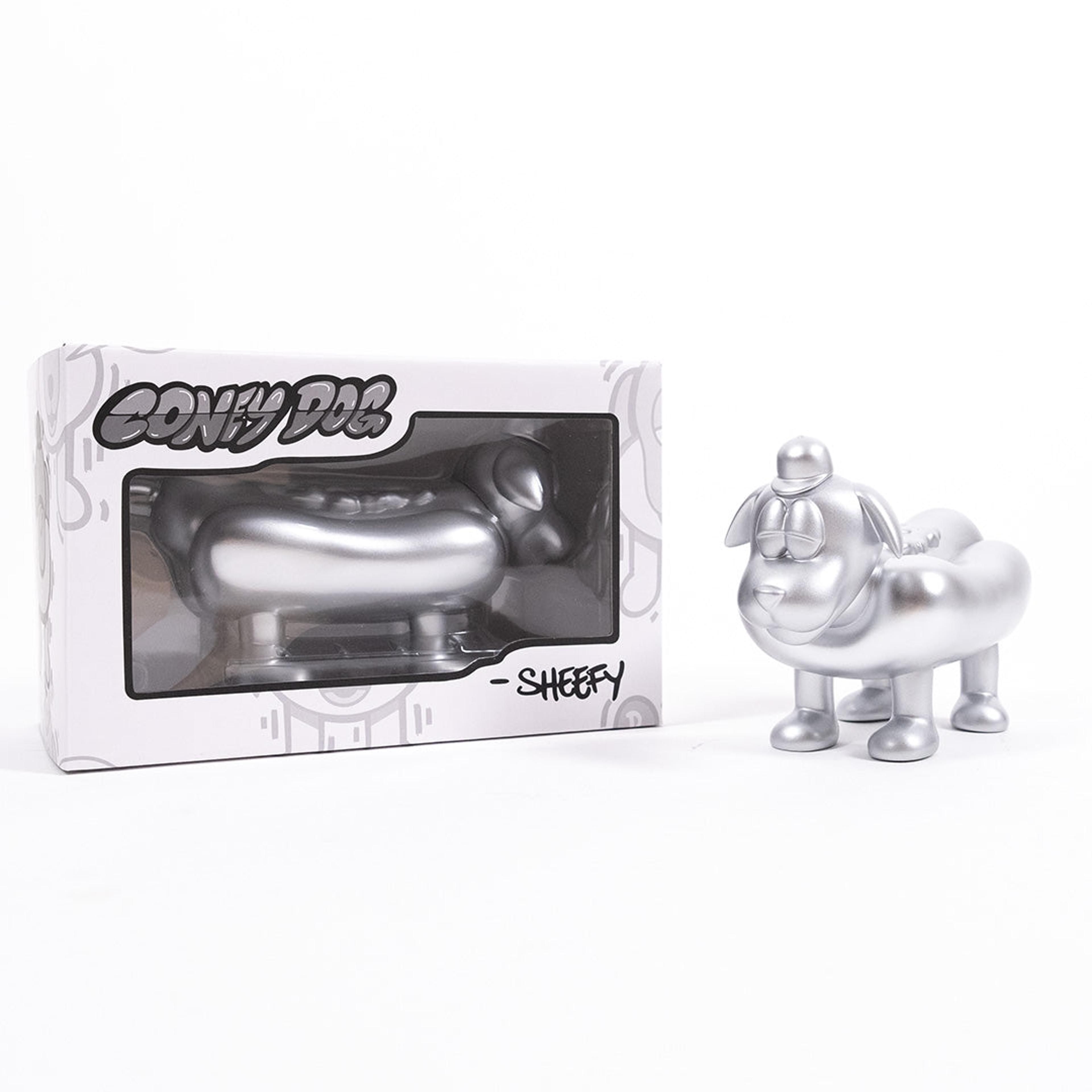 Sheefy Coney Dog Sculpture - Silver