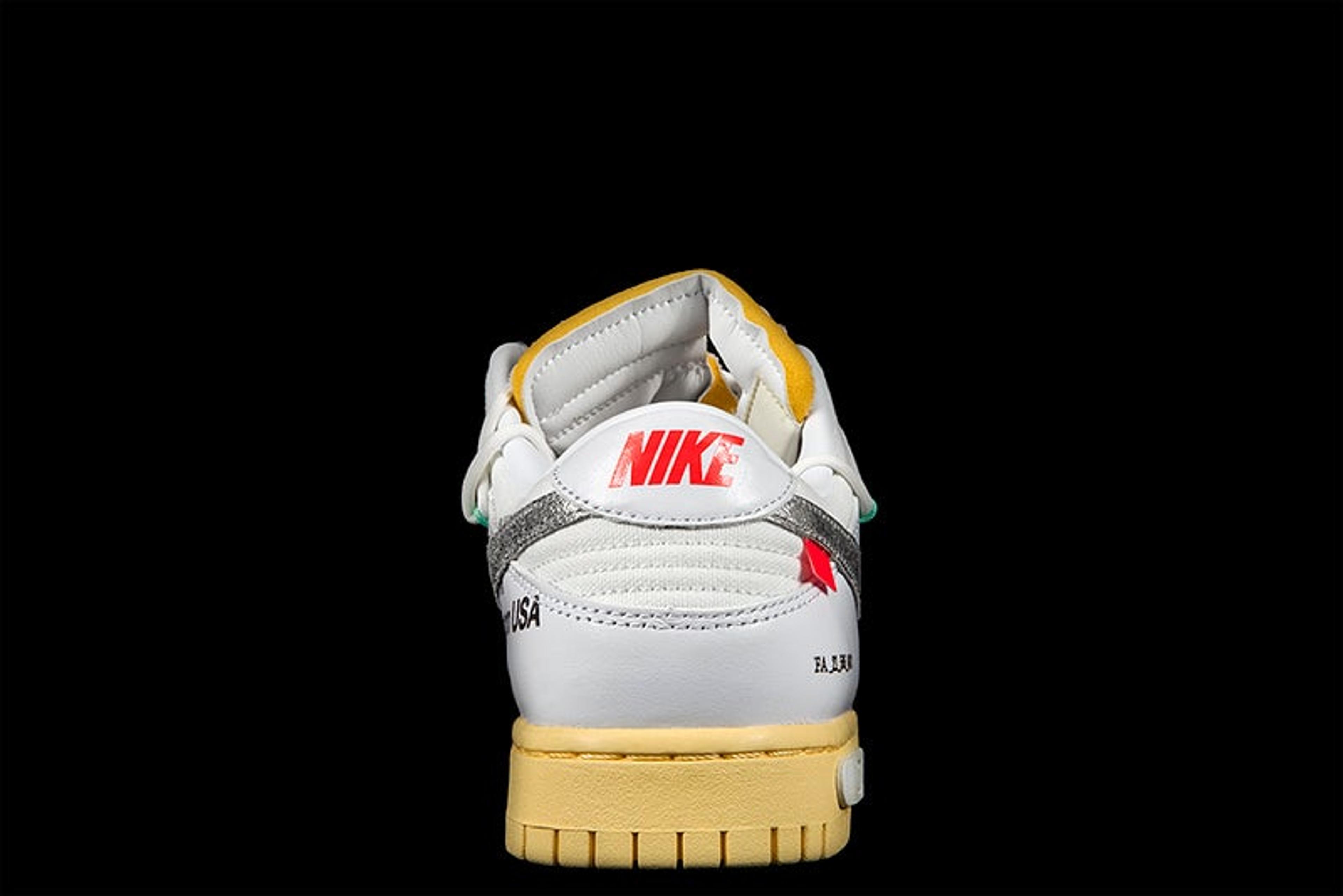 Alternate View 4 of NIKE DUNK LOW / OFF-WHITE
