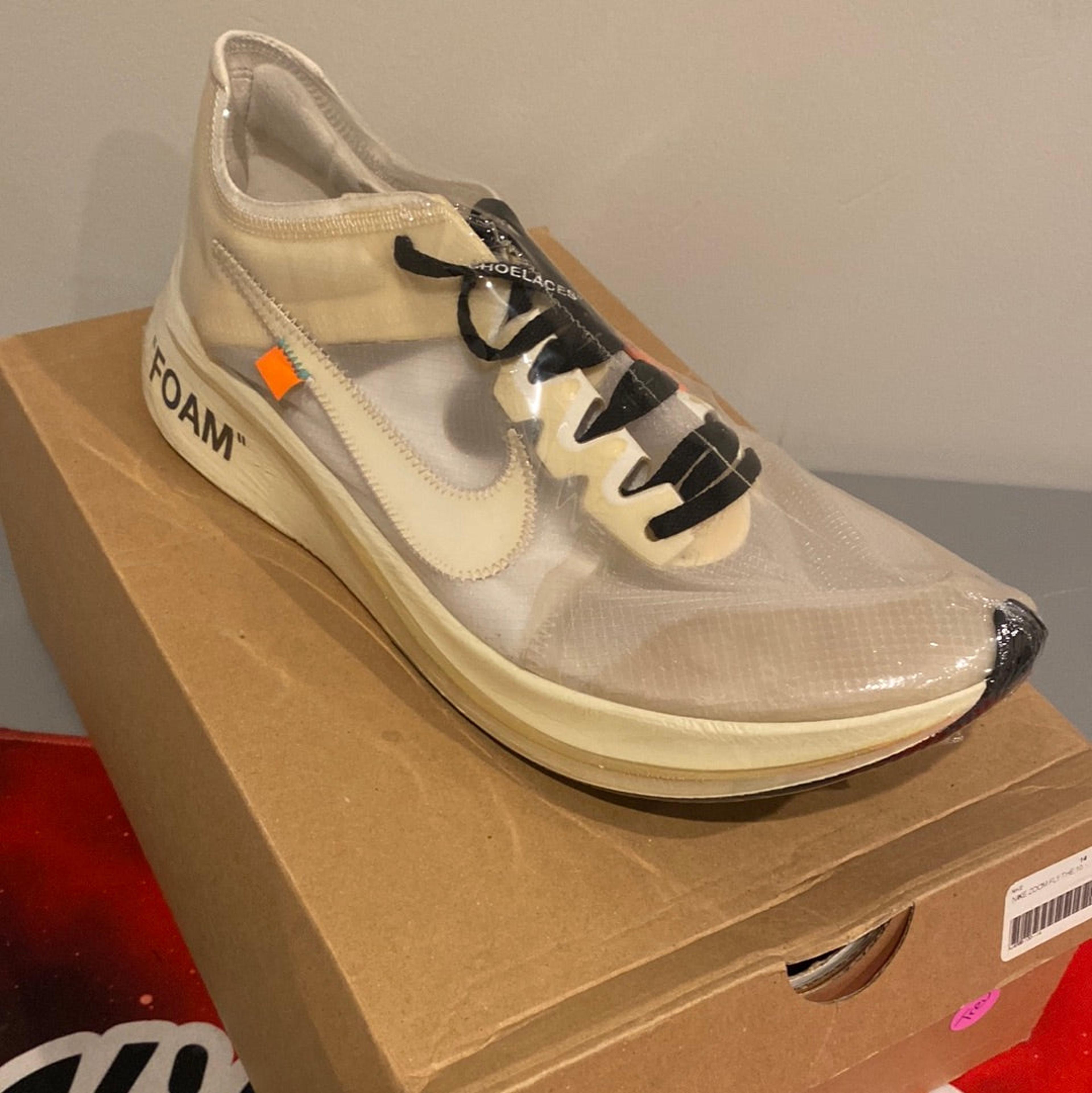Nike Zoom Fly The 10 Off White