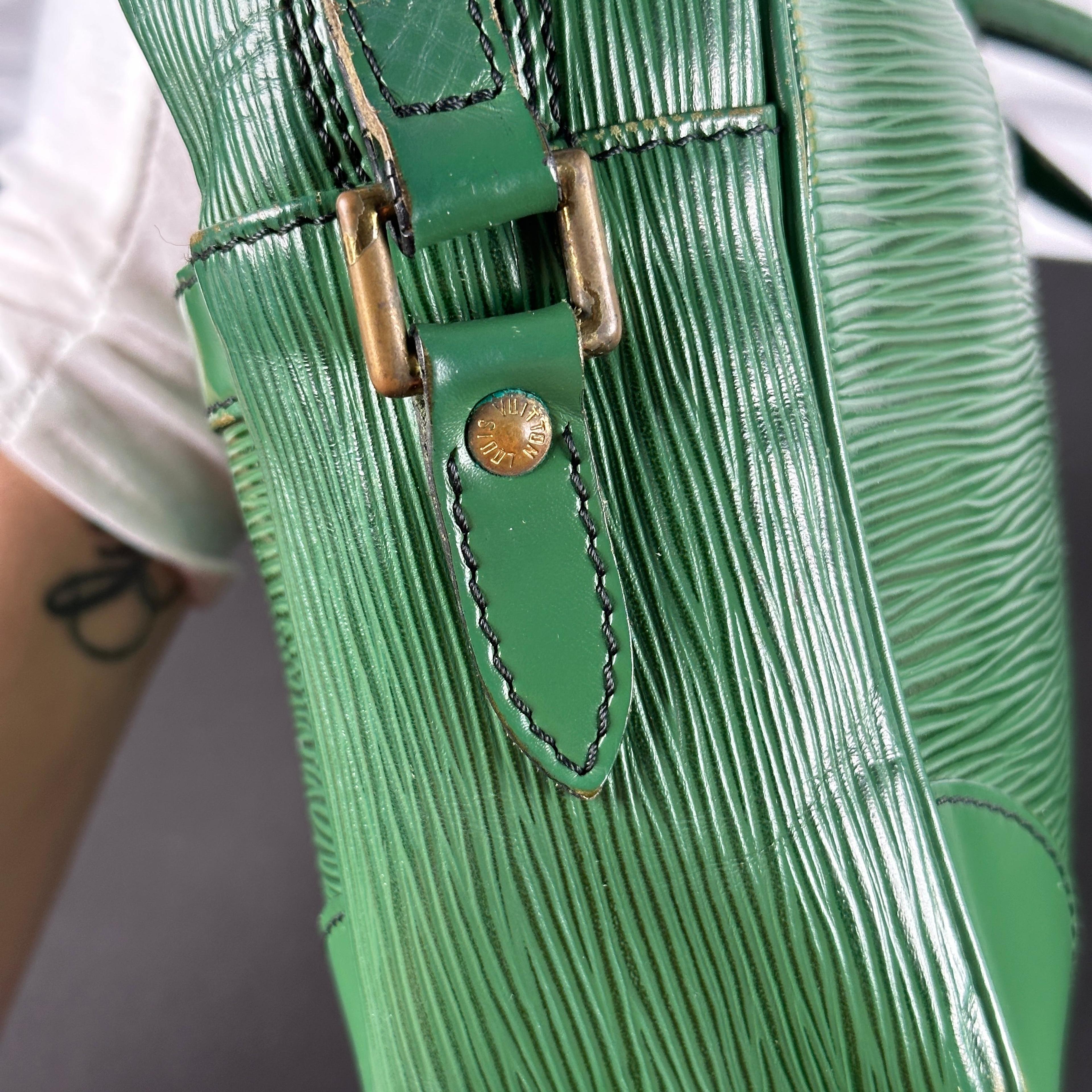 Louis Vuitton Green Epi Trocadero 27 (MI0941) – Luxury Leather Guys