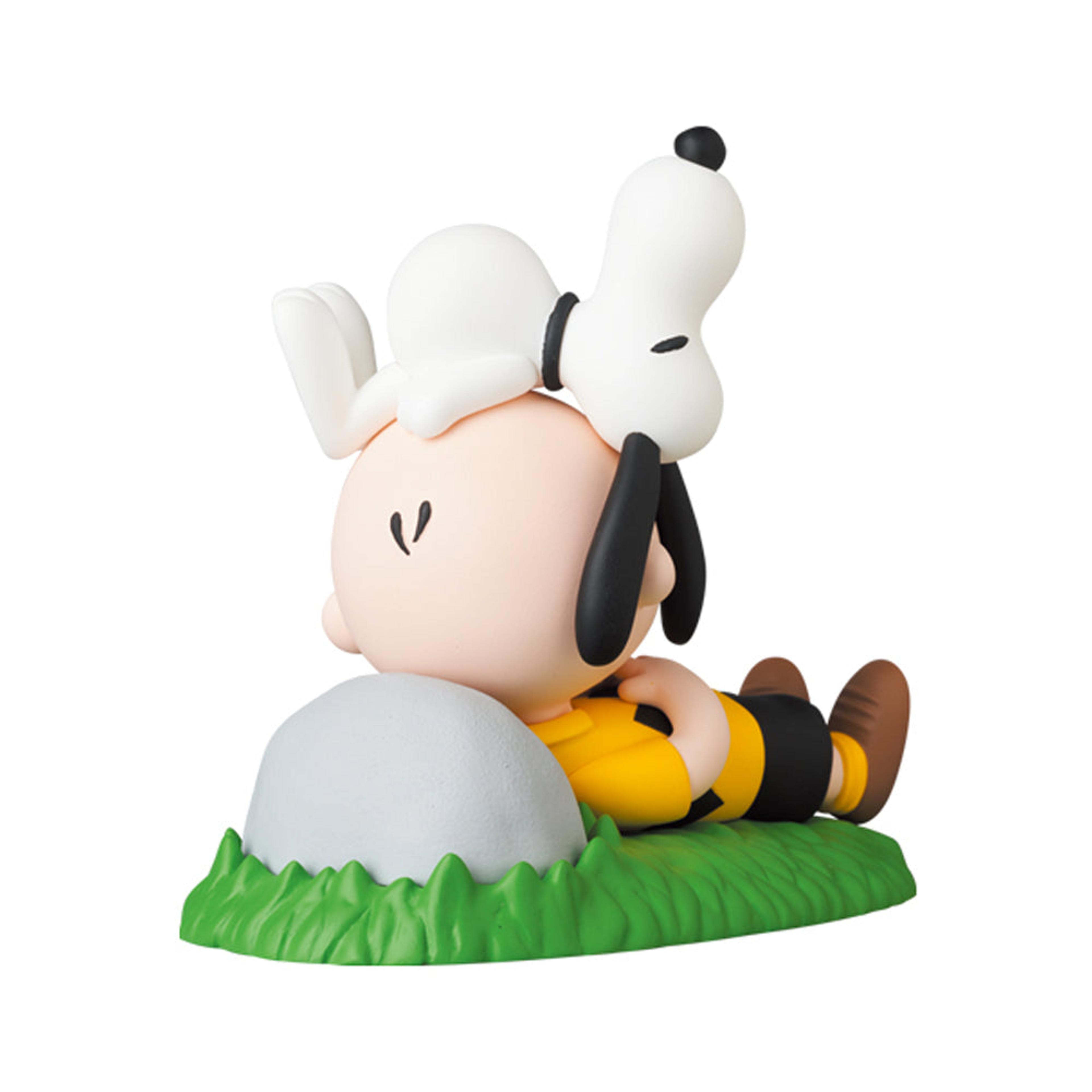 Alternate View 2 of UDF Peanuts Series 13: Napping Charlie Brown & Snoopy Ultra Deta