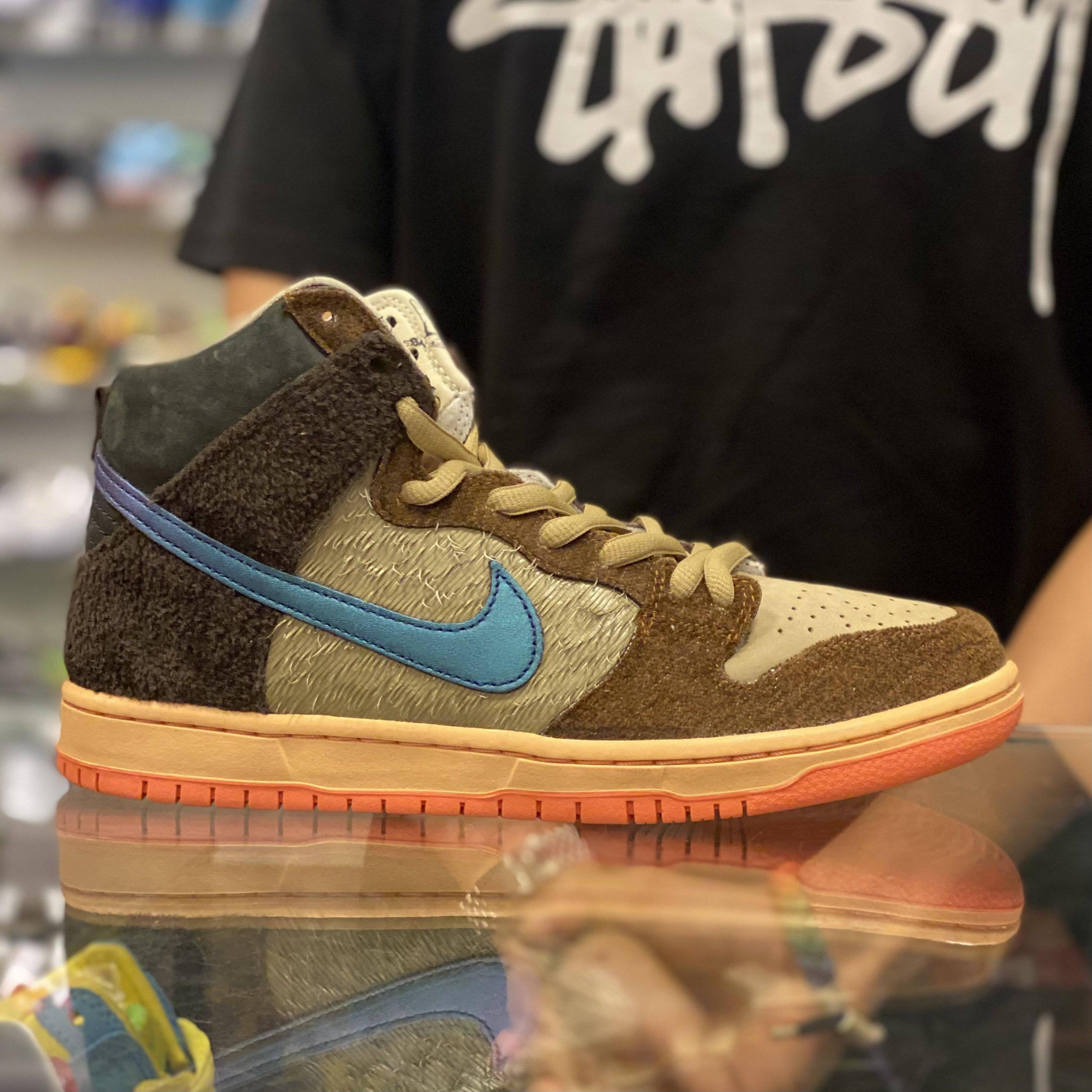 Alternate View 1 of Nike SB Dunk High “Concepts Turdunken (Special Box)