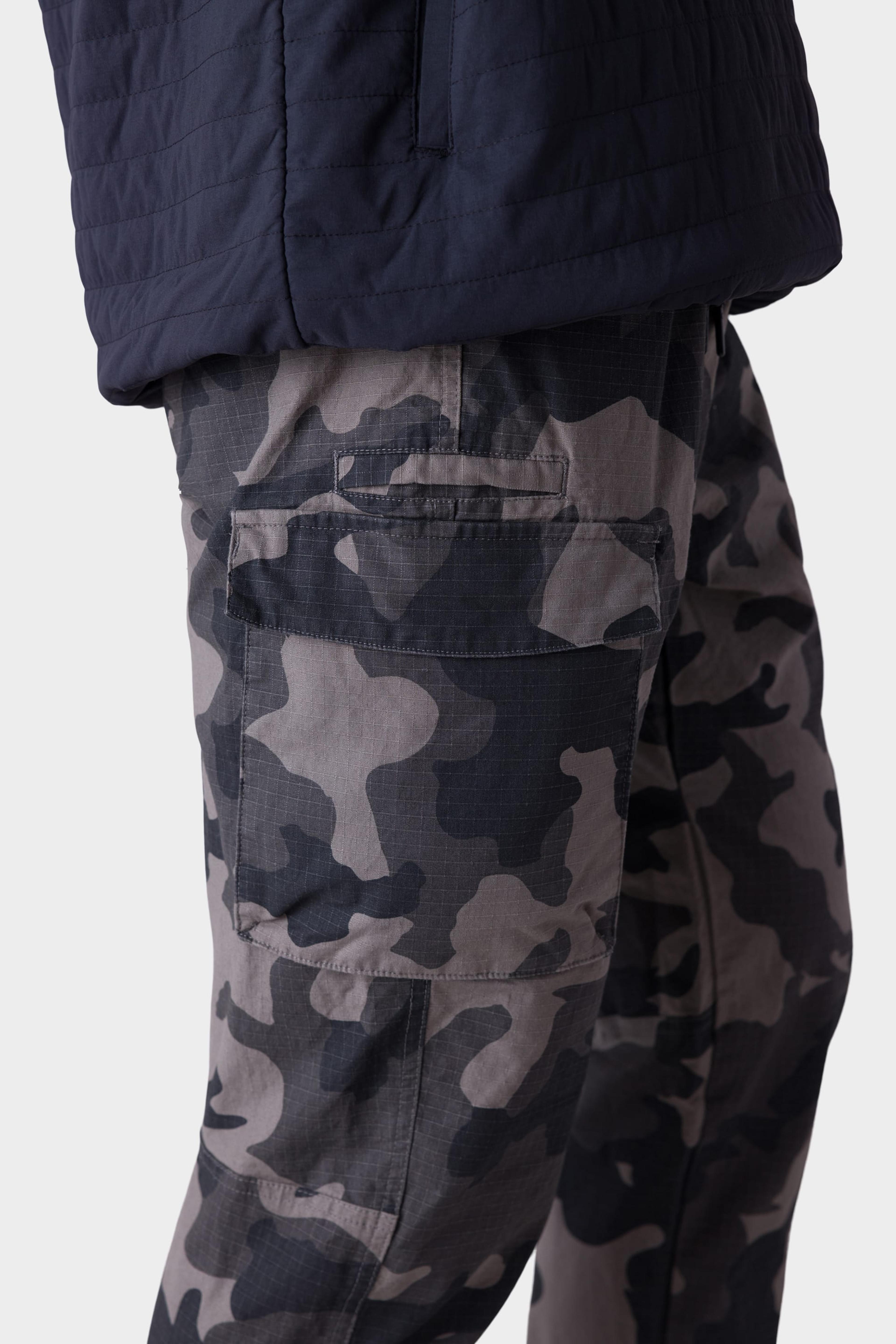 Alternate View 14 of 686 Men's All Time Cargo Pant - Wide Tapered Fit