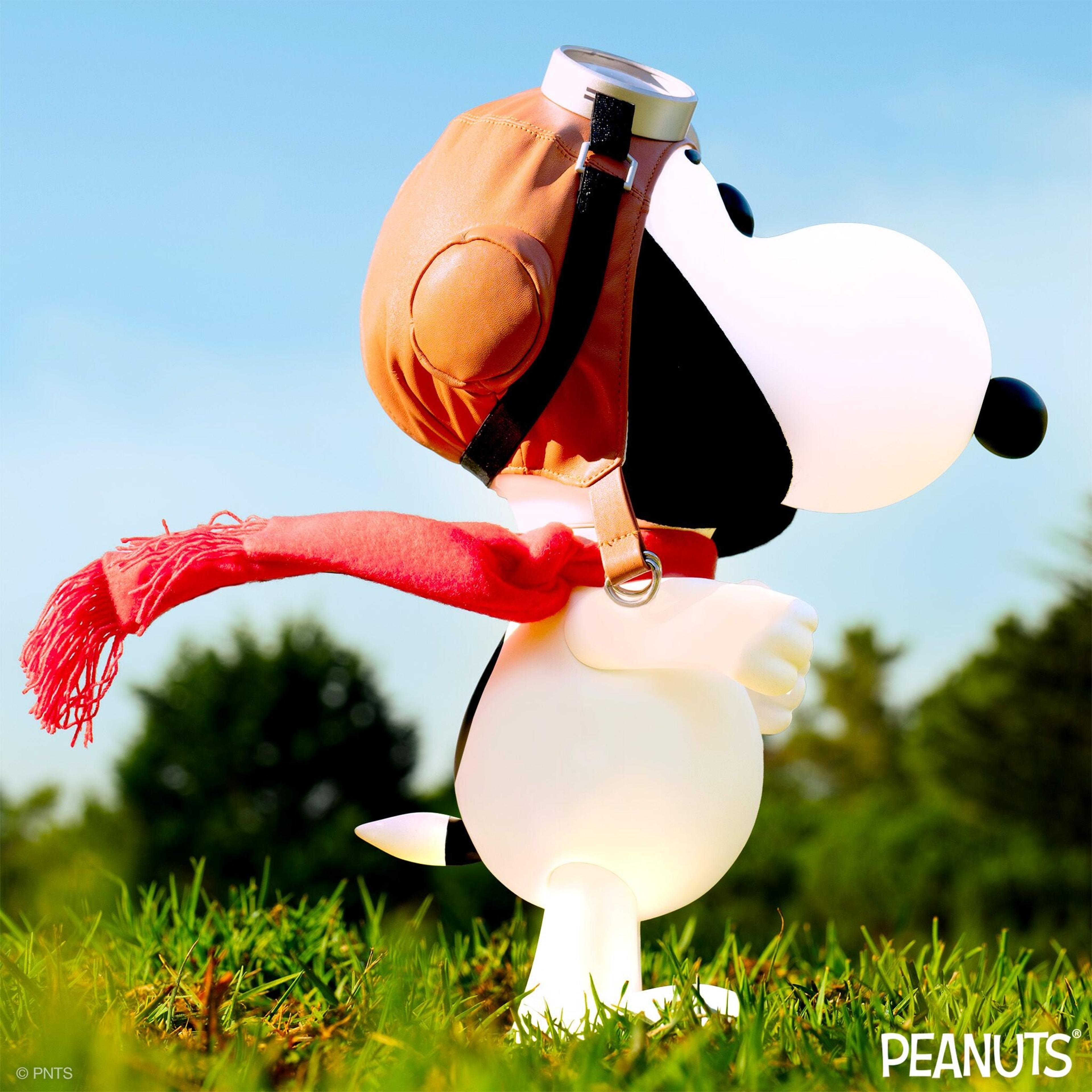 Alternate View 2 of Peanuts SuperSize Vinyl Figure - Snoopy Flying Ace [Doghouse Box