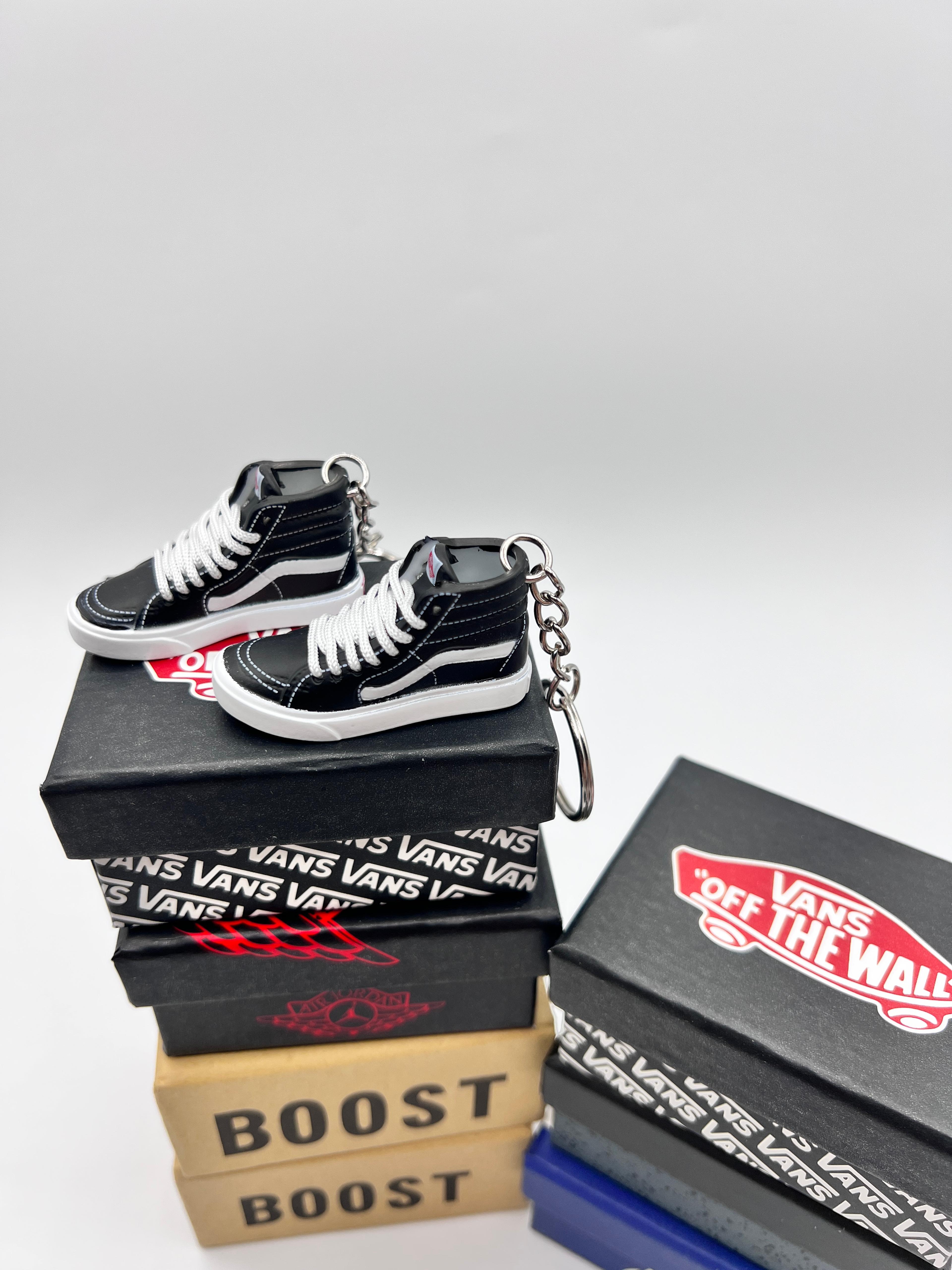 Free Shipping｜Vans Mini Skateboarding Shoe Keychain｜Vans Black High | Casual Sneaker Collectible｜Shoebox Option