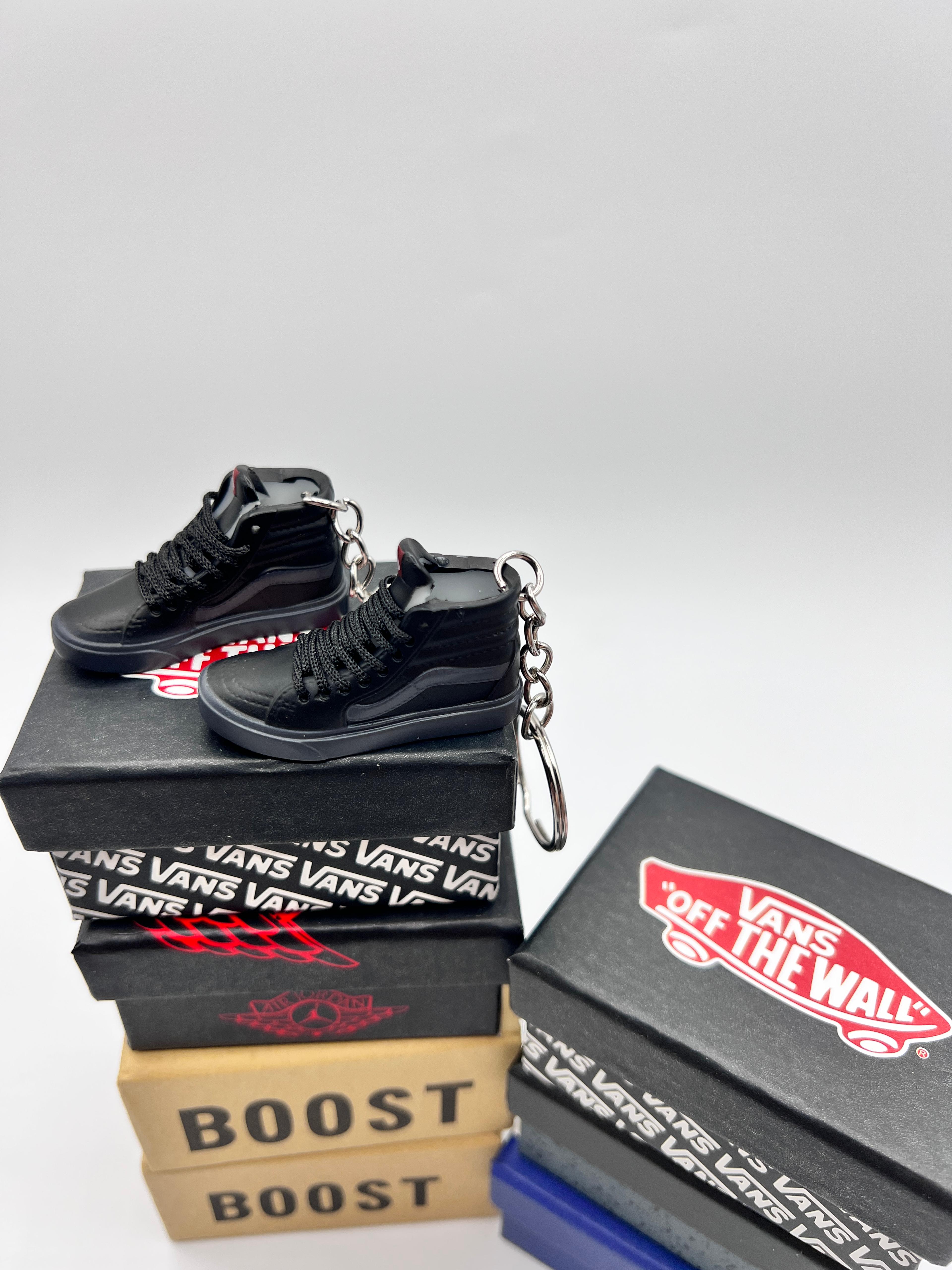 Free Shipping｜Vans Mini Skateboarding Shoe Keychain｜Vans All Black High | Casual Sneaker Collectible｜Shoebox Option