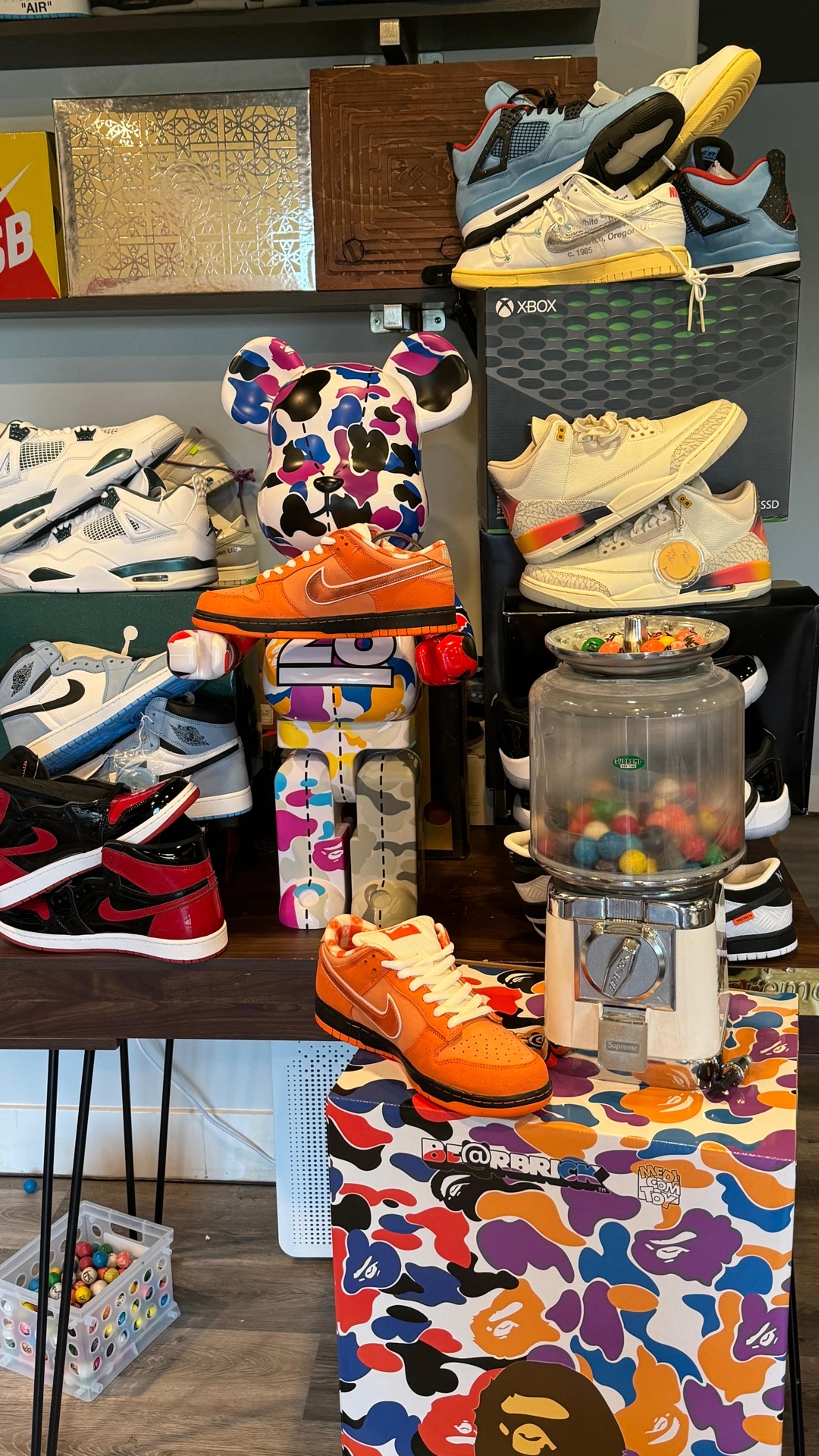 Preview image for the show titled "FUTURA SB OFFWHITE POWERPUFF PS5 R2 D2 LEGO" at Today @ 11:40 PM