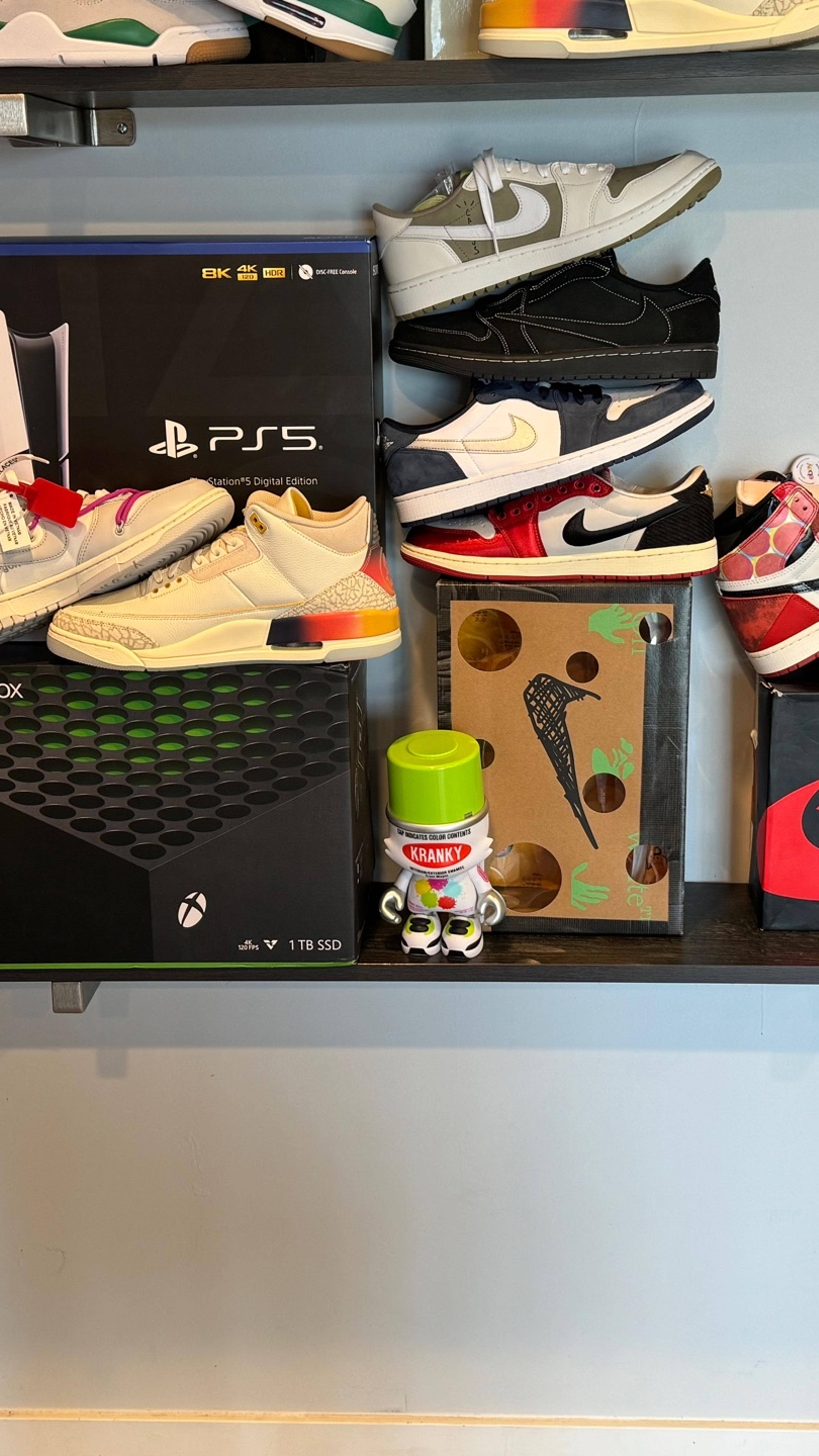 Preview image for the show titled "TRAVIS PHAMTONS OFFWHITE LOTS PS5 JORDANS" at April 17, 2024